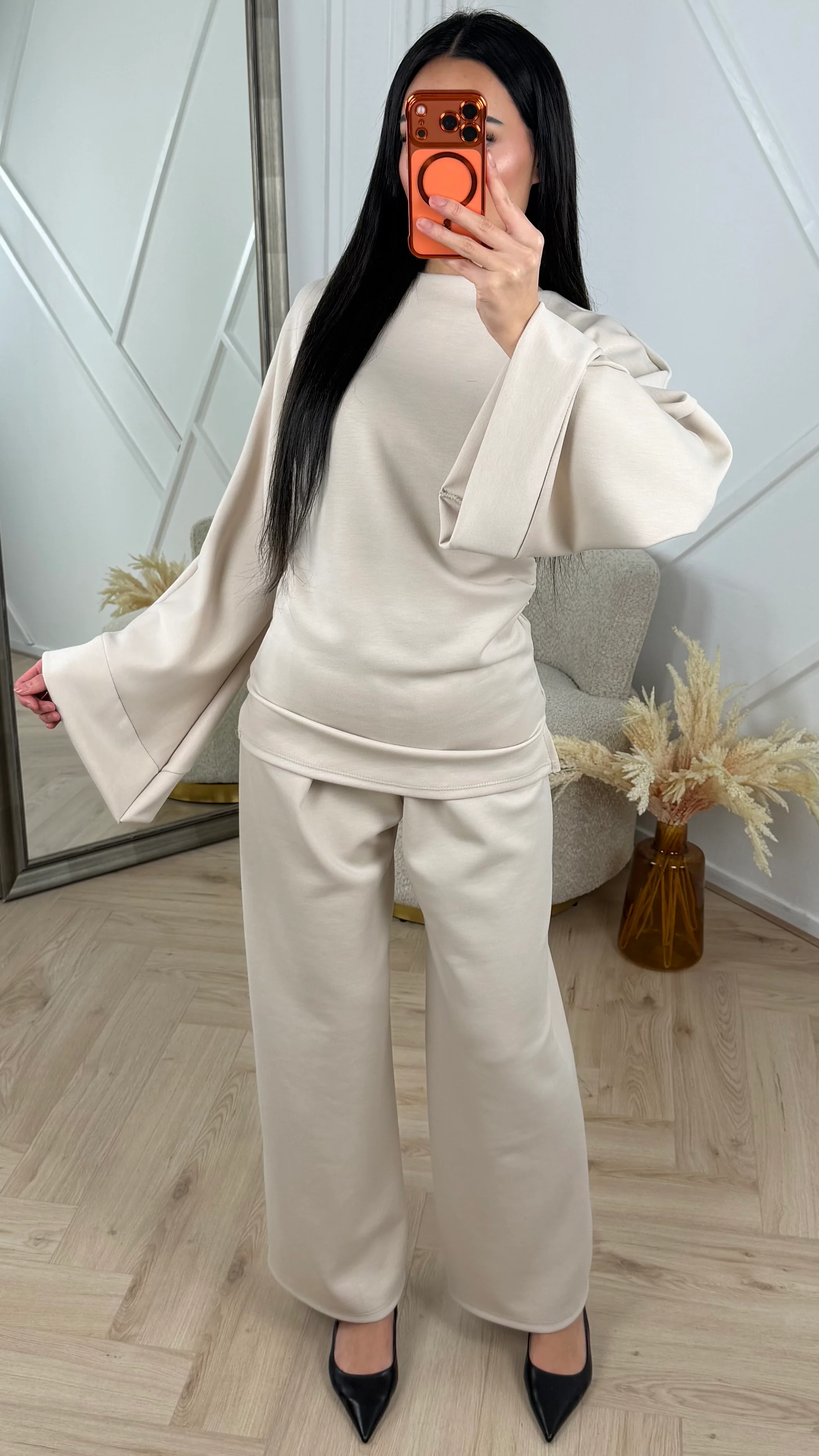 2-Delige Comfy Set met Gedrapeerd Zijdetail en Wide Leg Broek - Image 6
