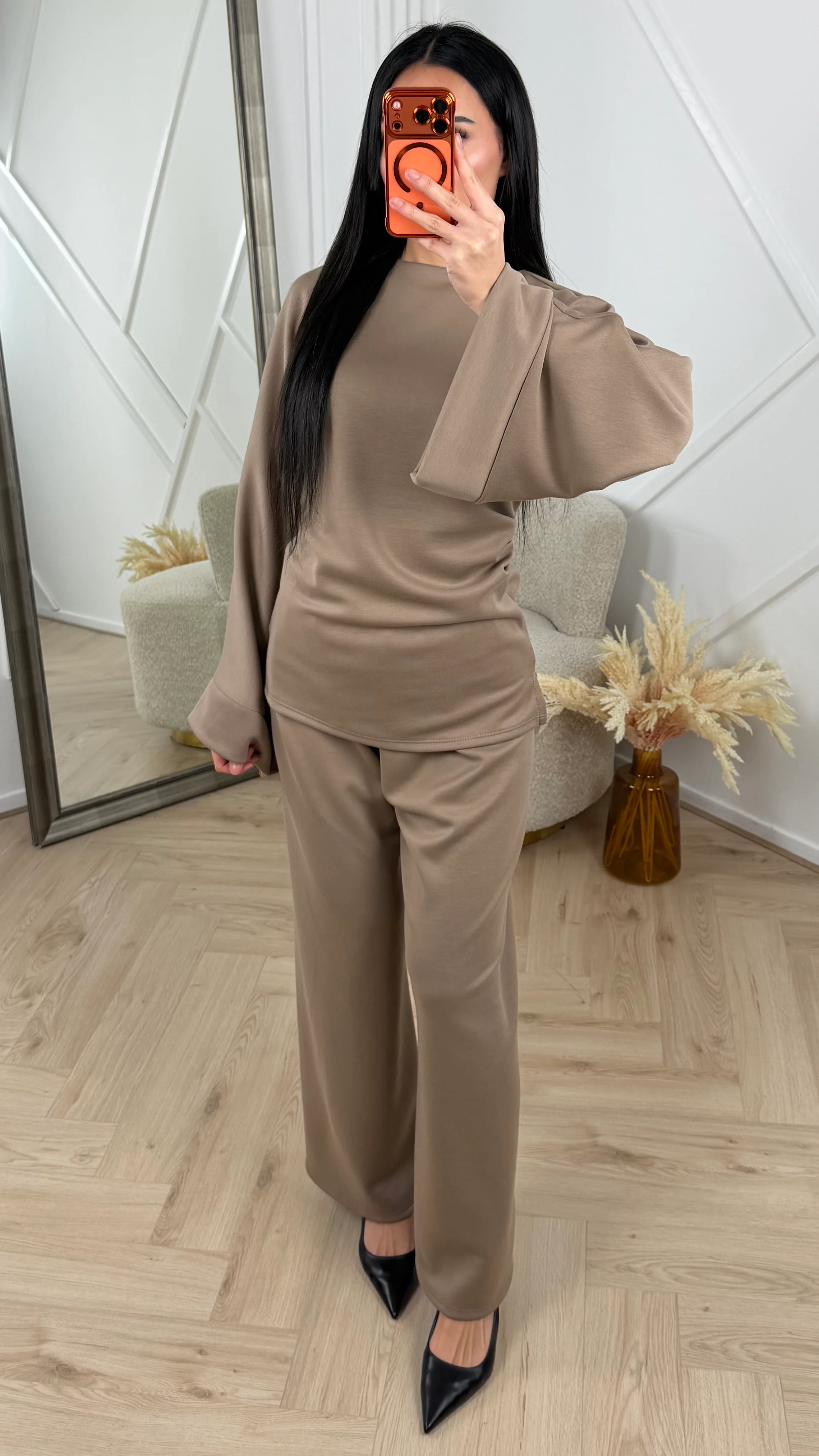 2-Delige Comfy Set met Gedrapeerd Zijdetail en Wide Leg Broek - Image 7