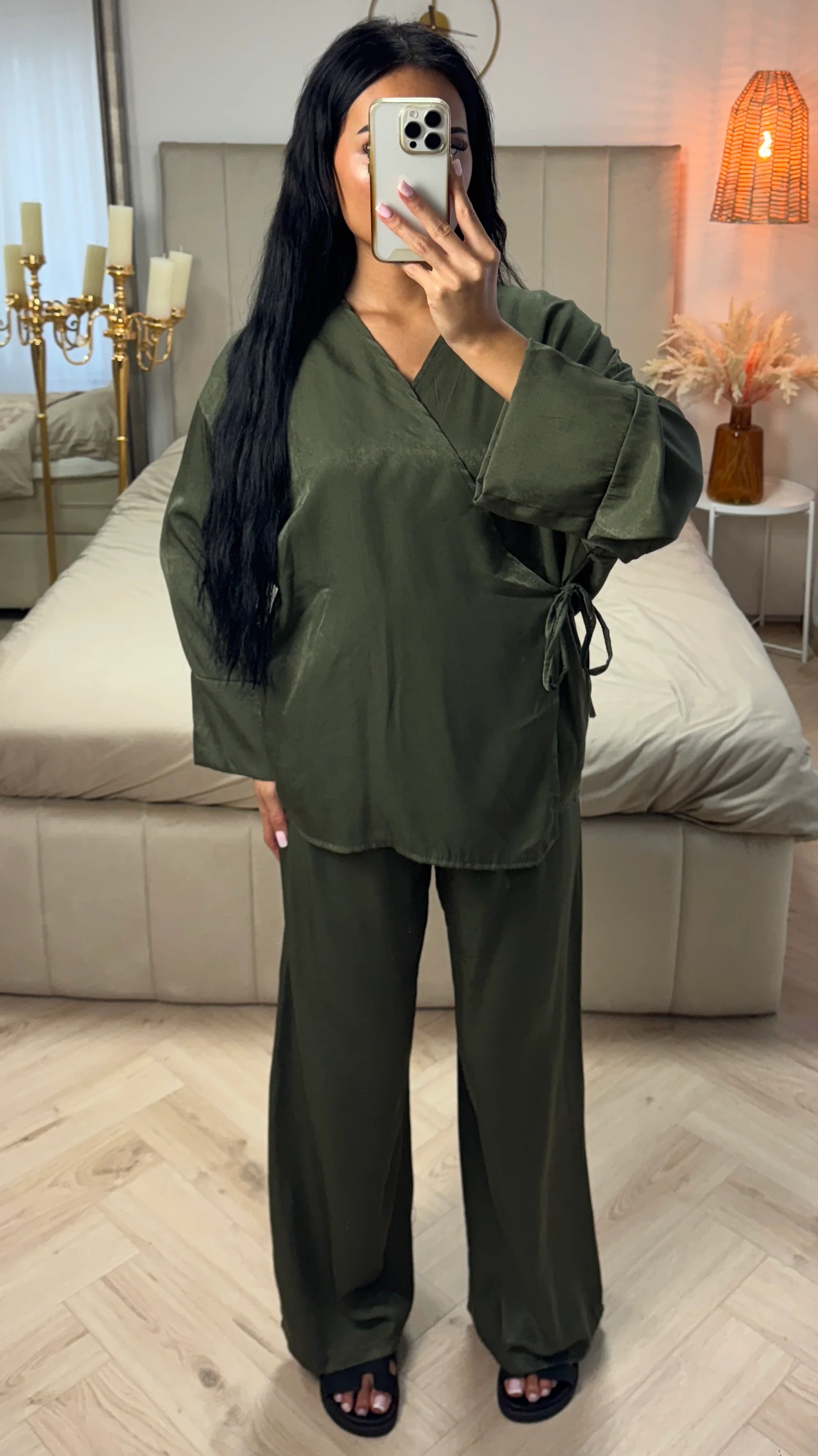 2-Delige Set met Overslagtop en Wijde Broek – Viscoseblend - Image 3