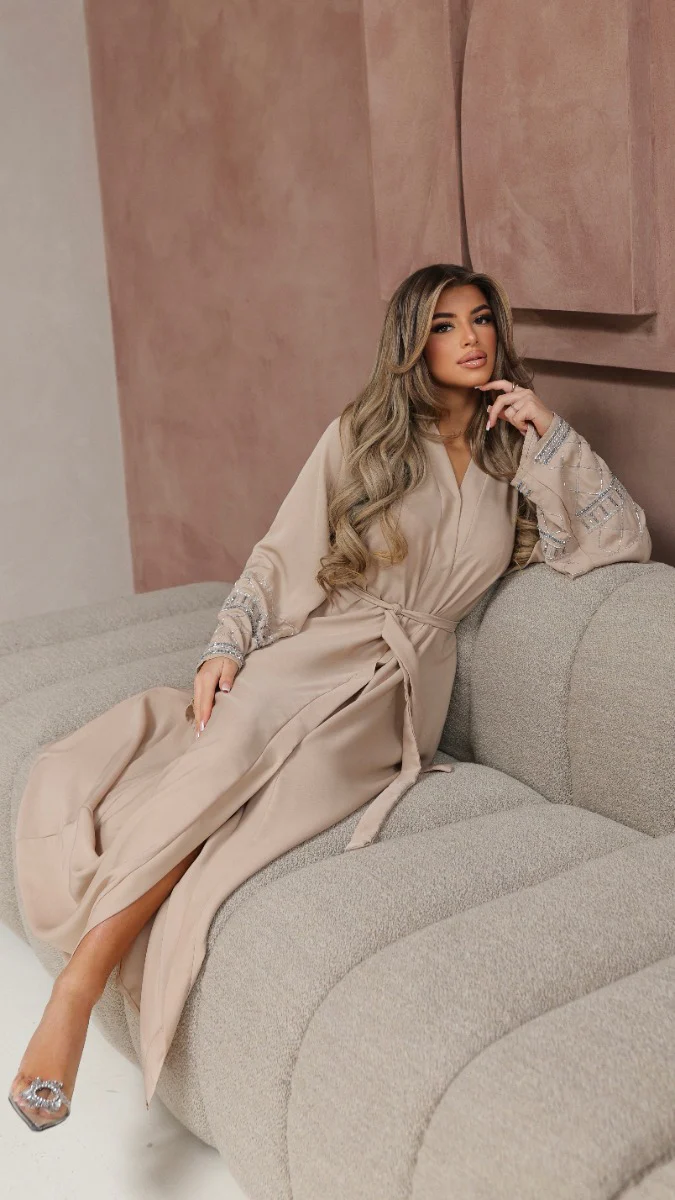 786 | Chester Design Abaya + Tie Belt + Scarf - Image 4