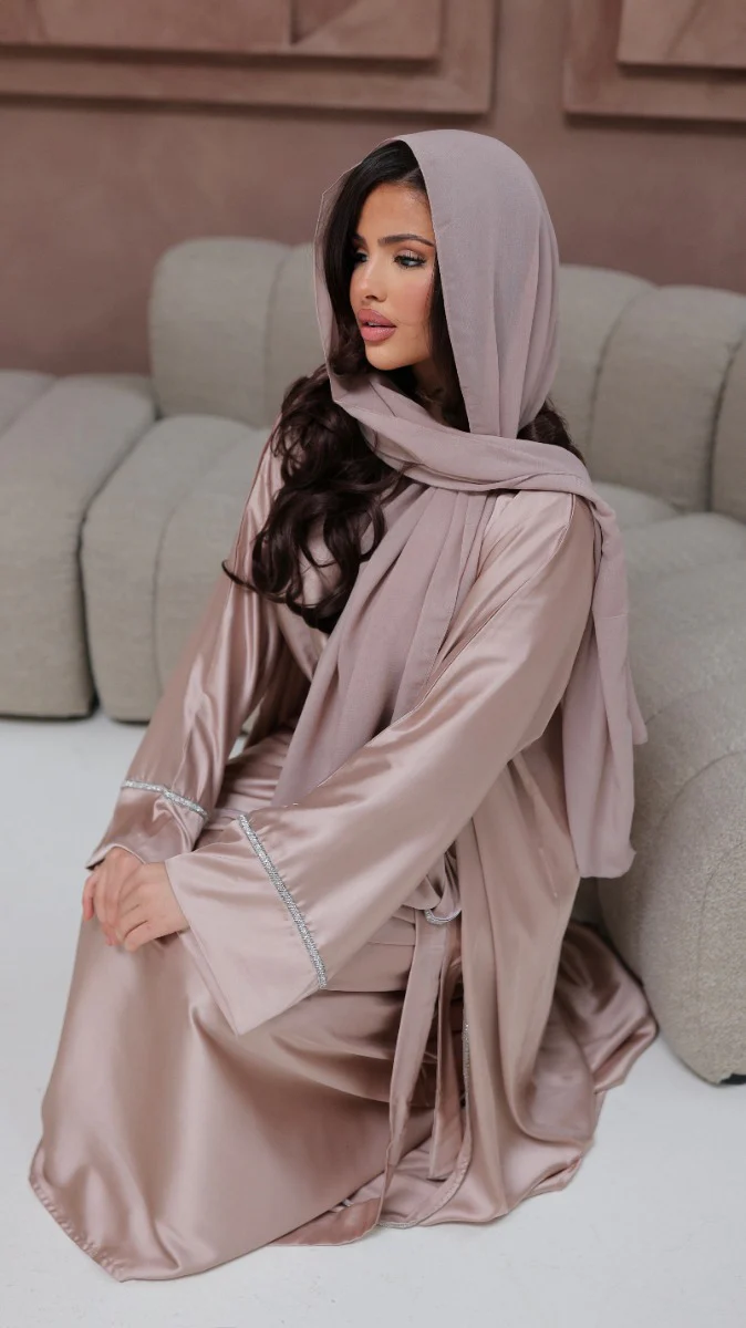 786 | Kimono Diamond Detail + Tie Belt Dress + Scarf