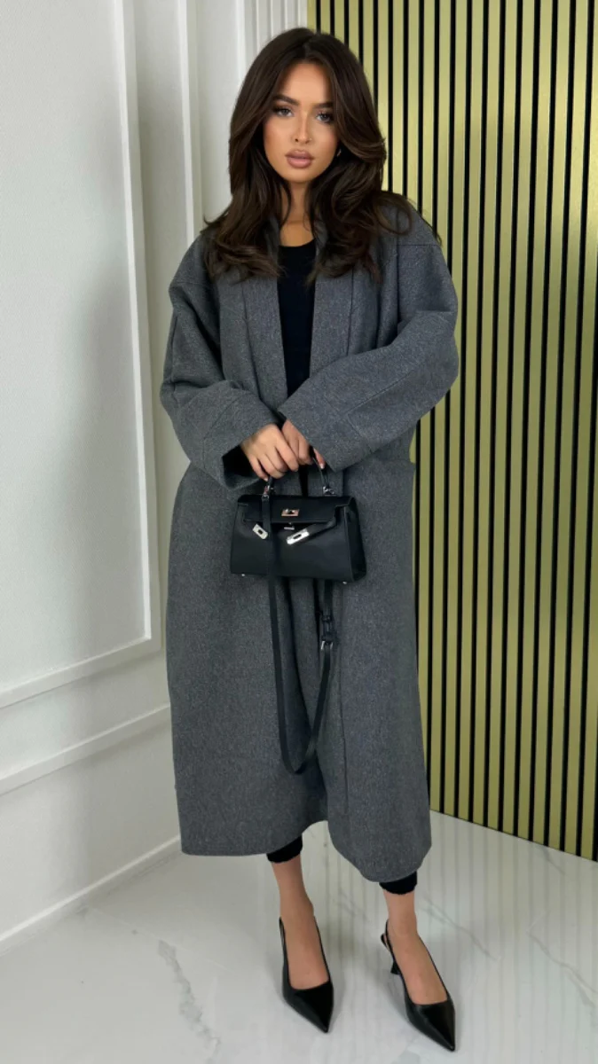 Basic Oversized Coat Seam Detail - Image 3