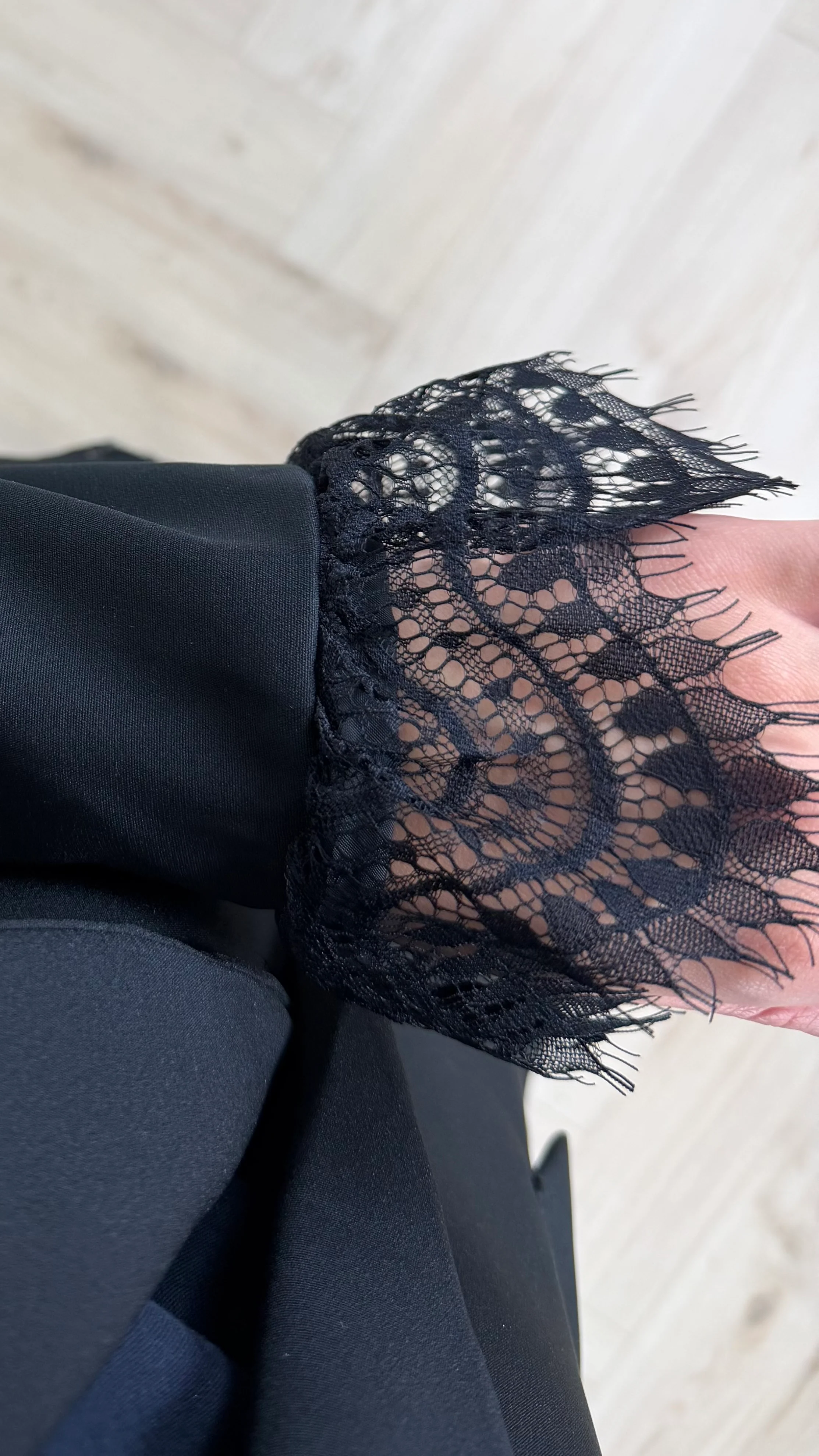 Blazer met Kantdetails en Satijnen Voering - Image 8