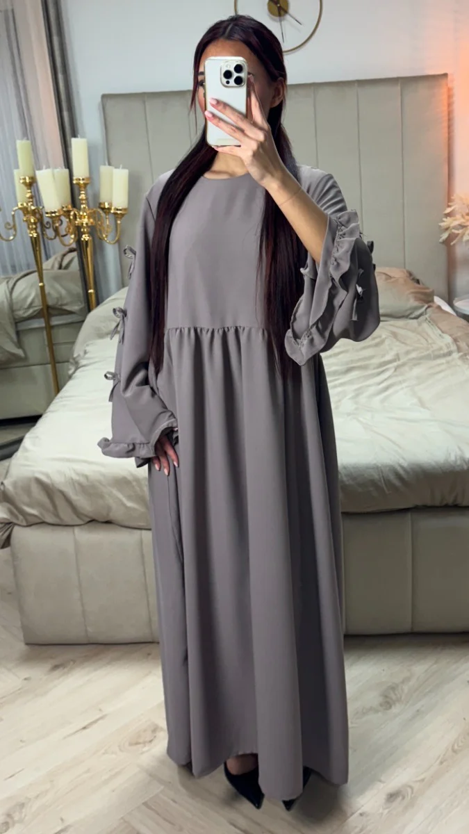 Bow Ties Abaya Ruffle Sleeve Detail - Image 8