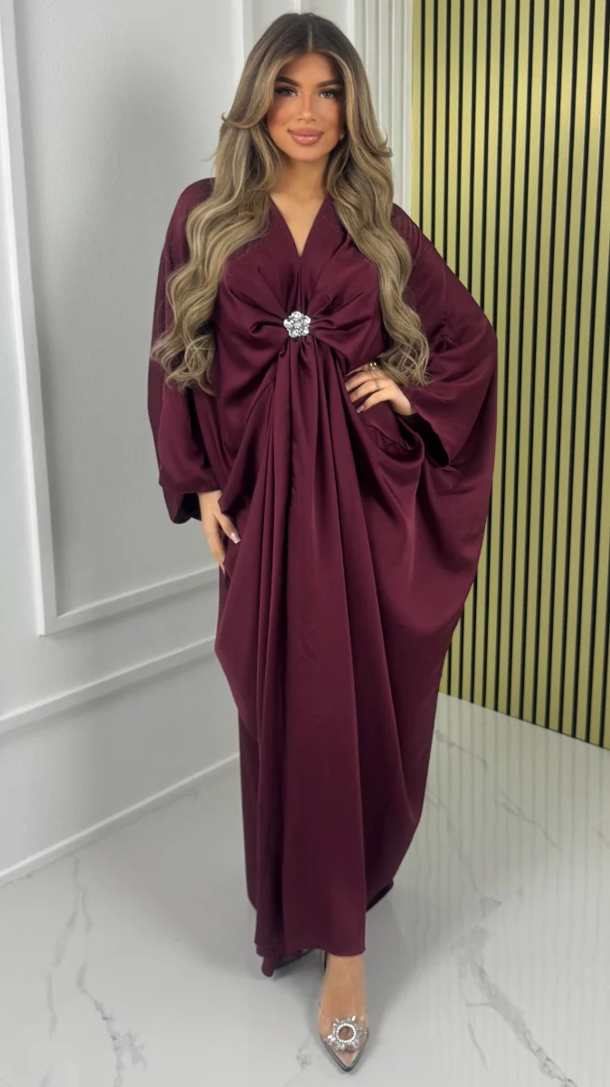 Brooch Detail Oversized Satin Dress - Image 12