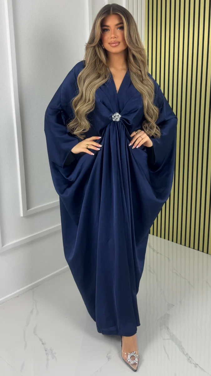 Brooch Detail Oversized Satin Dress - Image 16