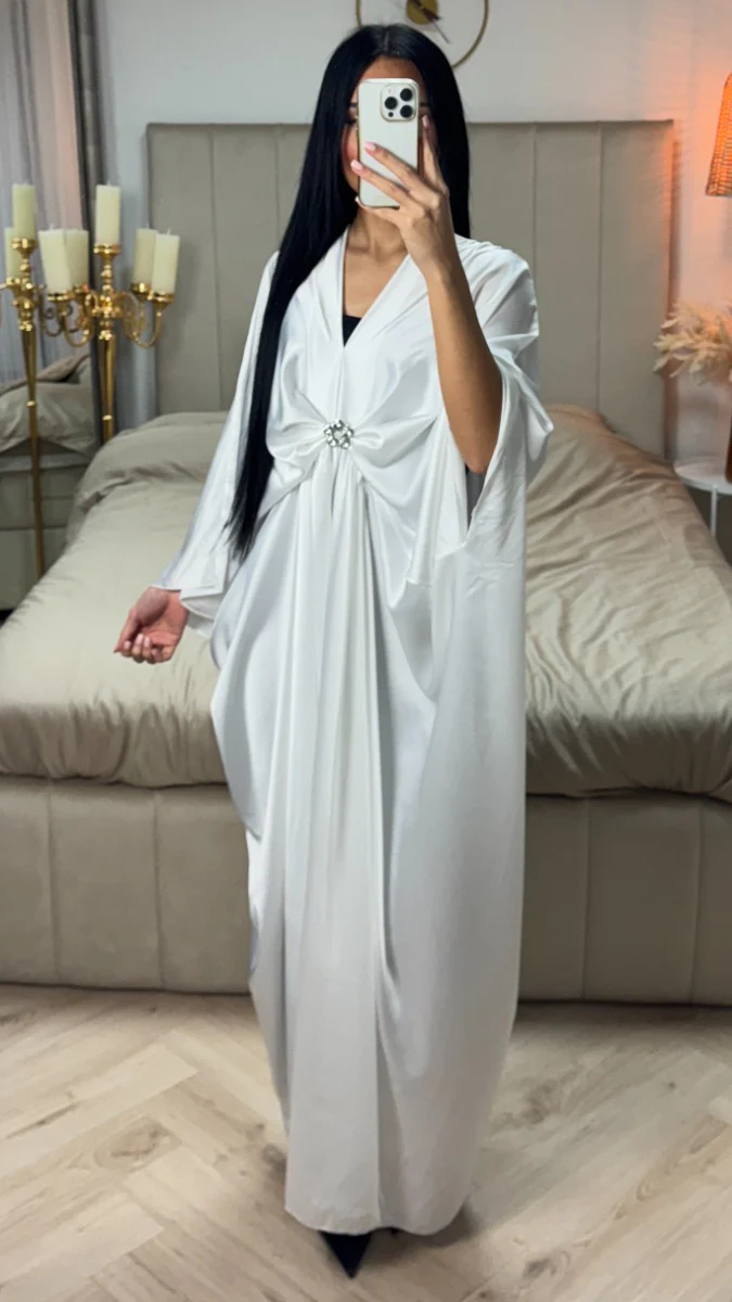 Brooch Detail Oversized Satin Dress - Image 21