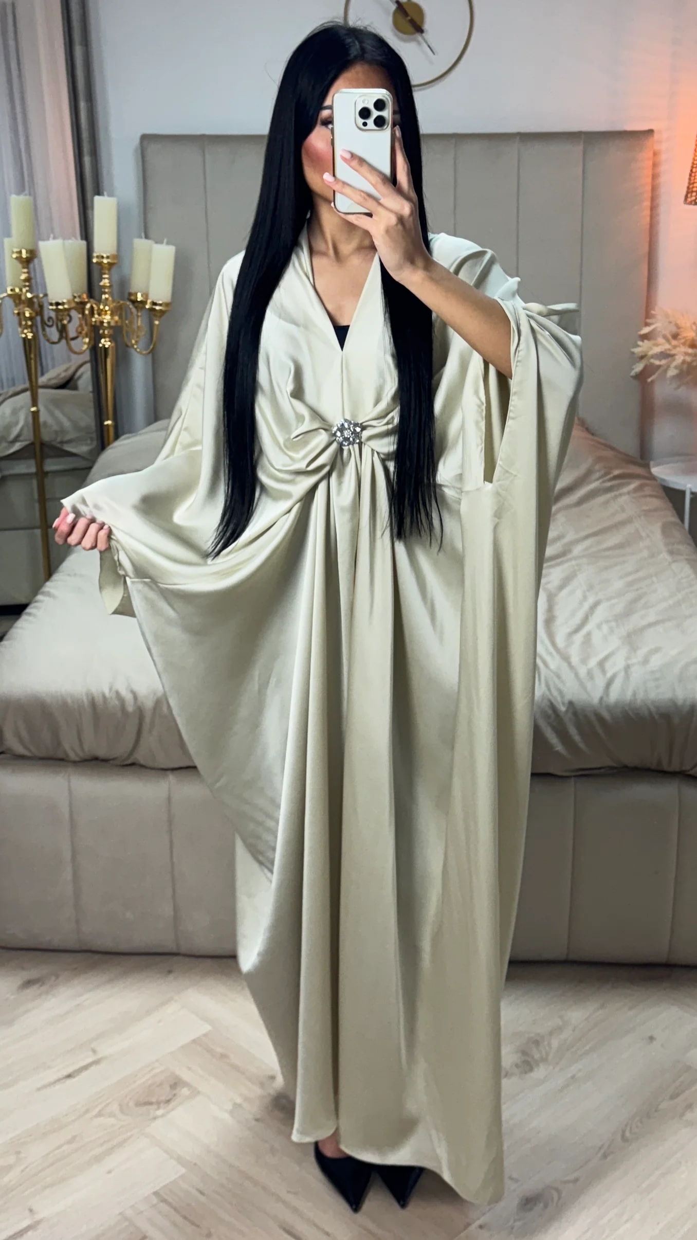 Brooch Detail Oversized Satin Dress - Image 35