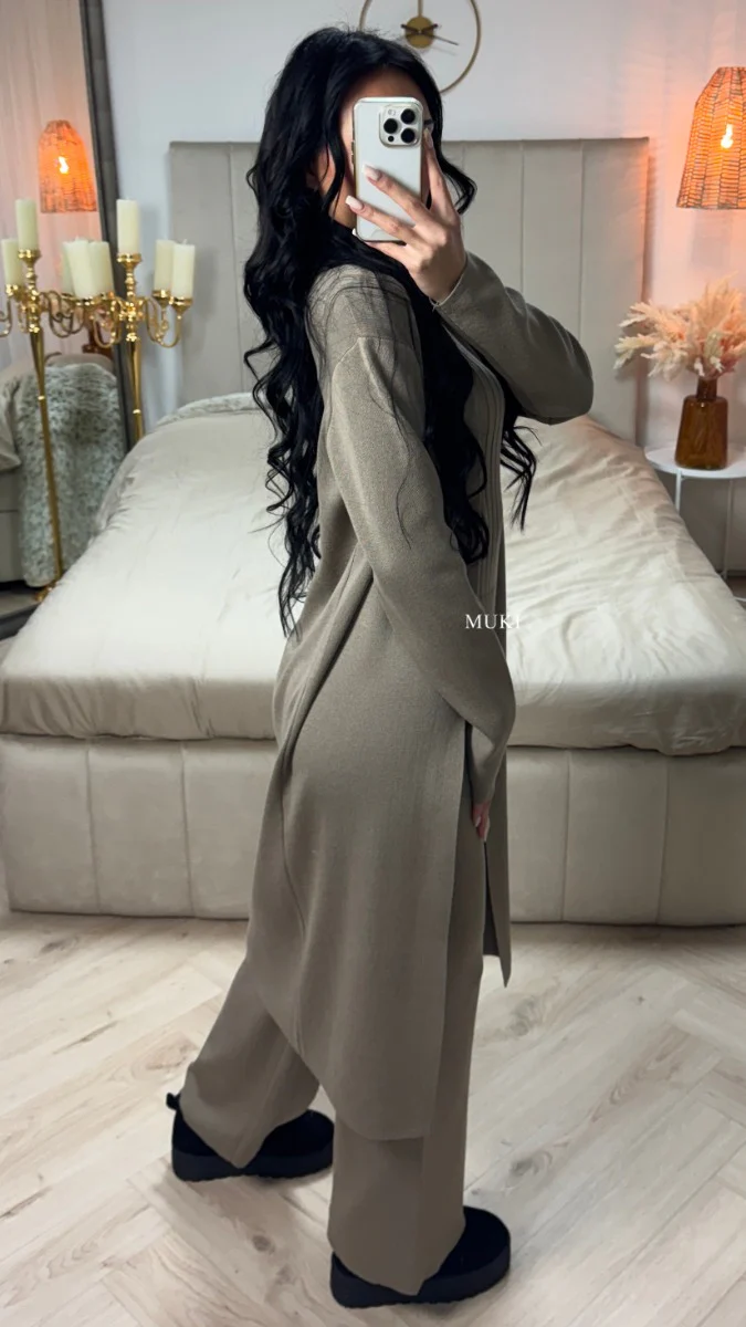By FARAH 3pcs Col Set Premium Knitwear - Image 12