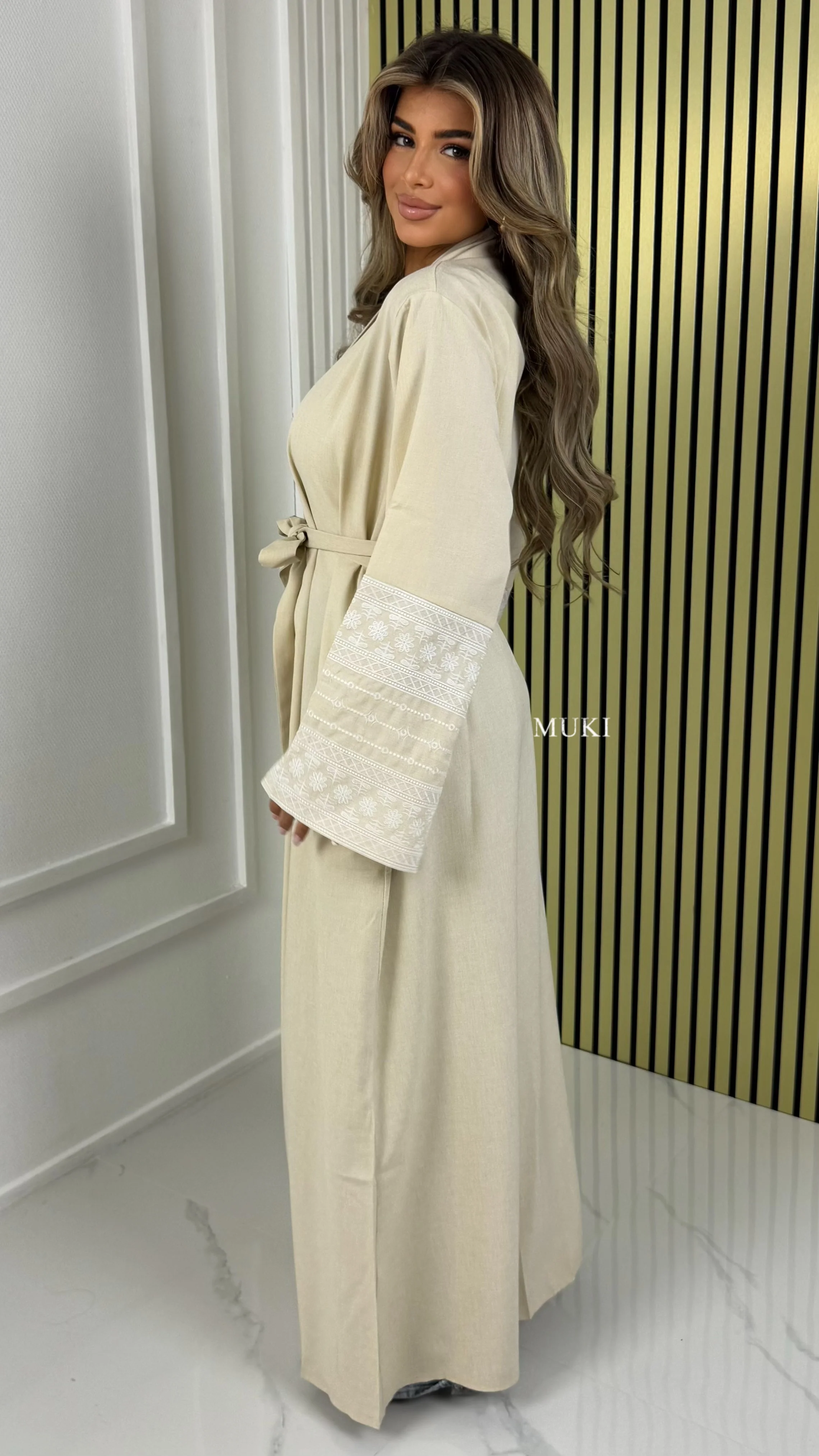 BY FARAH Tie Belt Linenstyle Kimono Embroidery Sleeve Detail - Image 12