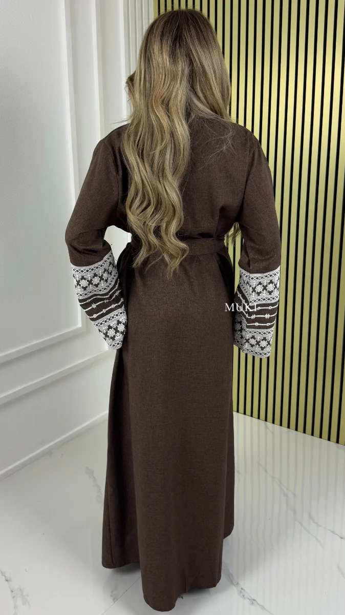 BY FARAH Tie Belt Linenstyle Kimono Embroidery Sleeve Detail - Image 3