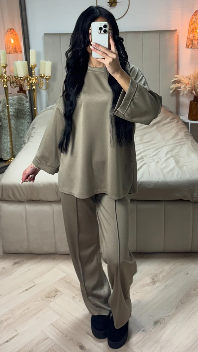 Essential Super Soft Mid Stripe Pants Set - Image 2