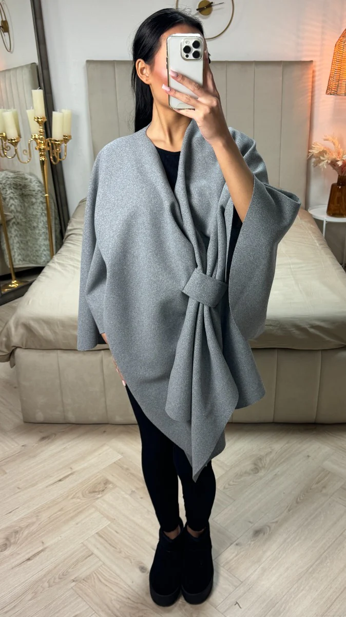 Essential Wrap Poncho Oversized - Image 9