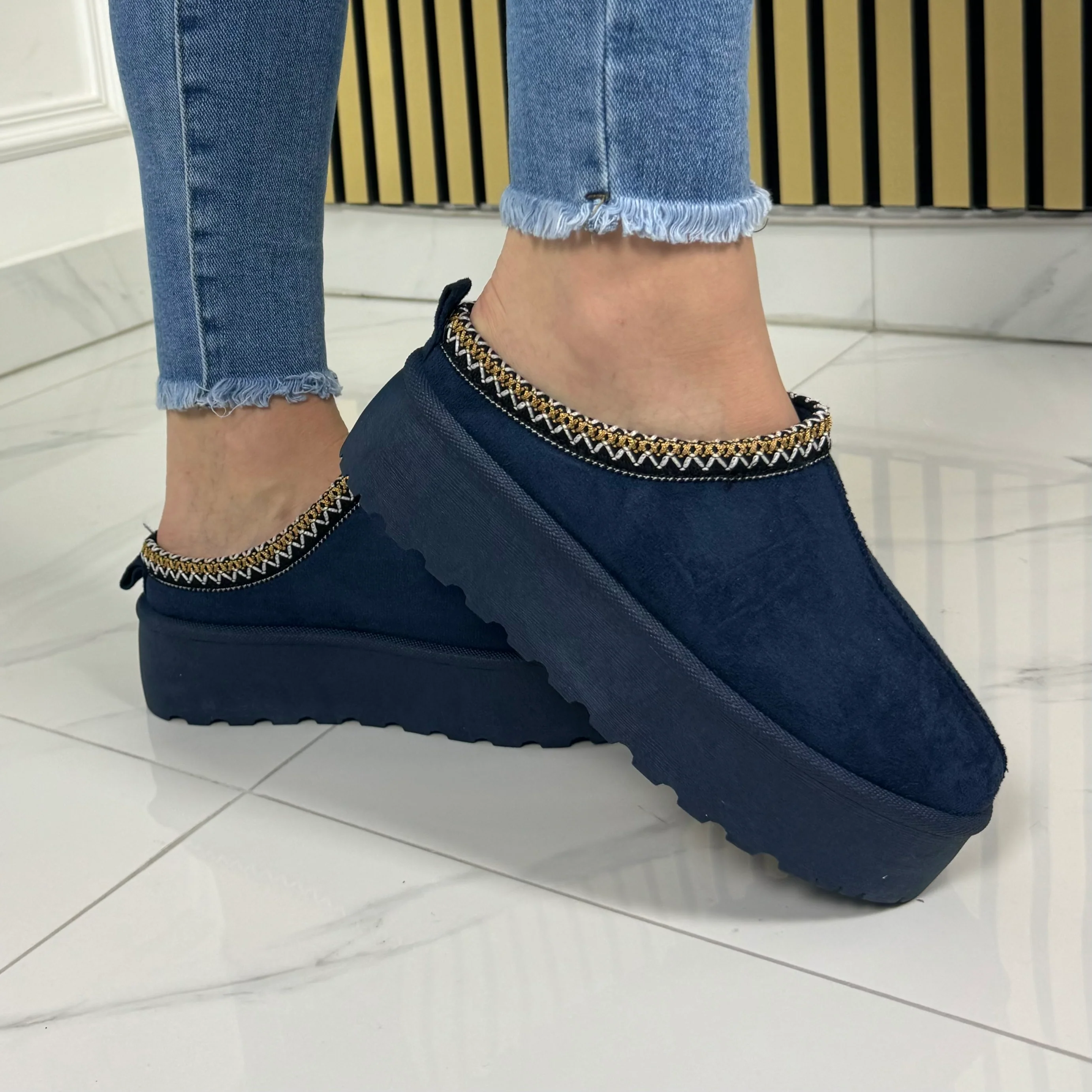 FY-118 Navy Platform Taswoman Famous - Image 5
