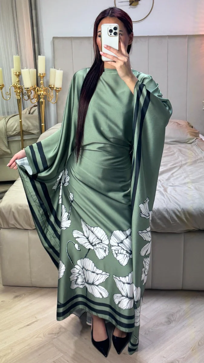 Inside Tie Belt Flower Print Dress - Image 9