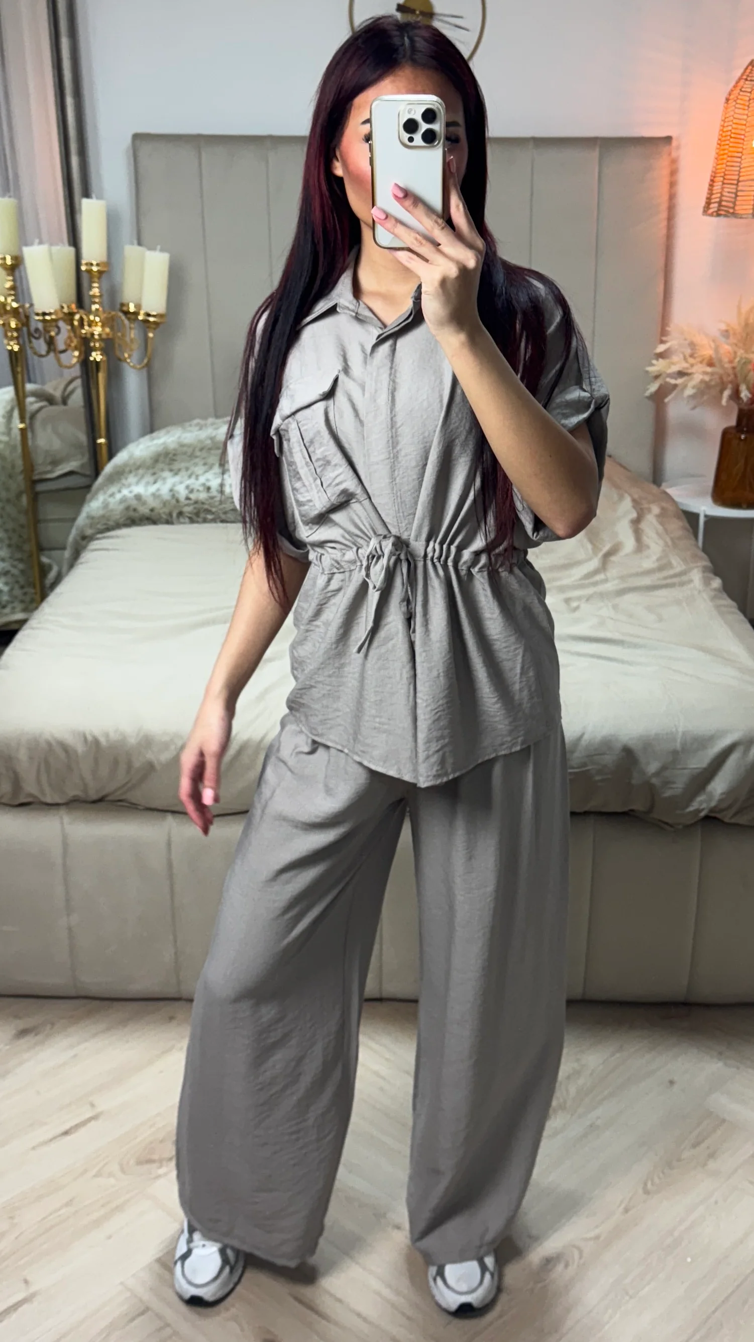 Integrated Waist Tie Belt Golden Button Shoulder Detail - Image 12