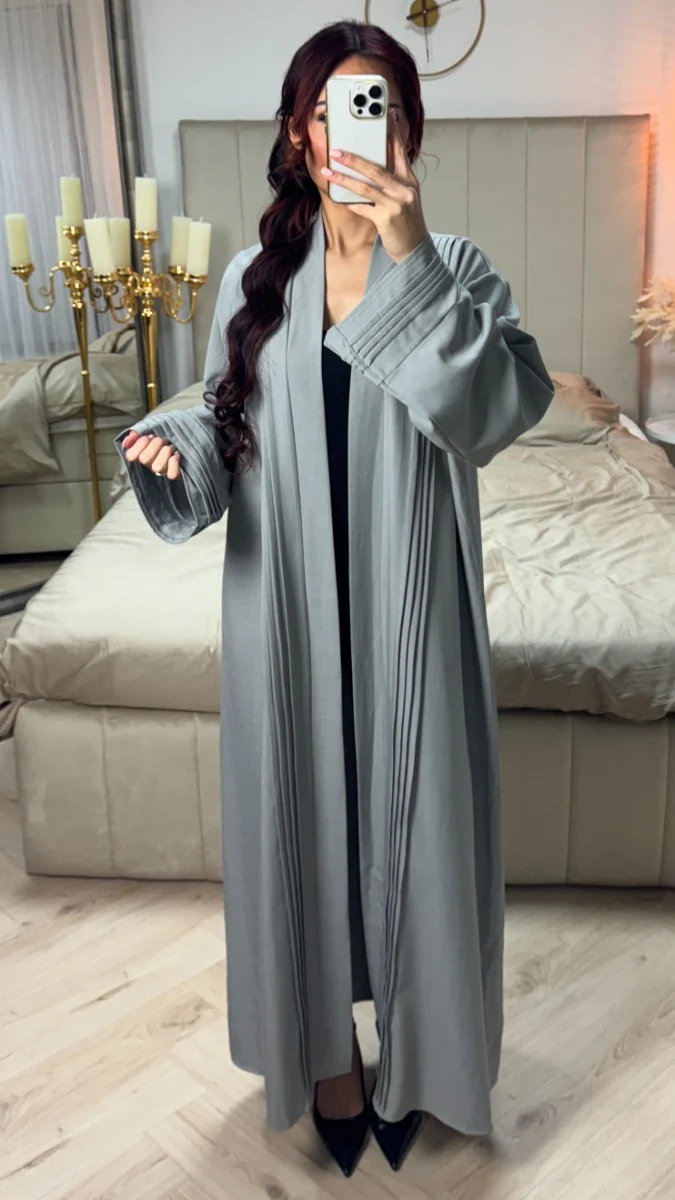 Kimono Pleated Details - Image 19