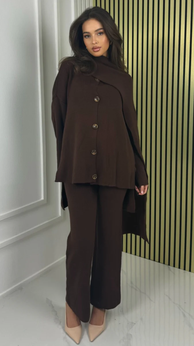 Knitwear 5 button Set Integrated Shawl - Image 11
