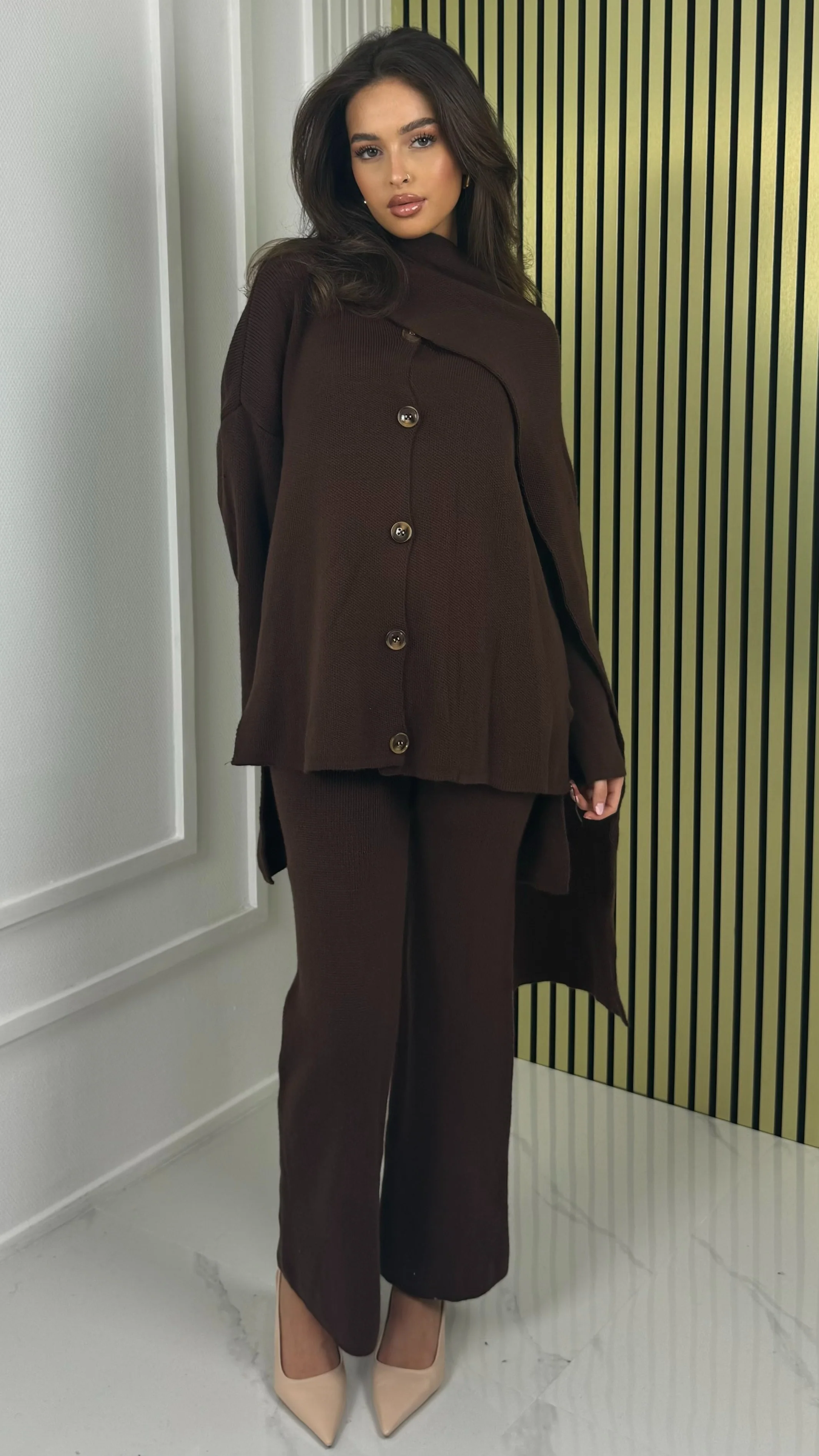 Knitwear 5 button Set Integrated Shawl - Image 14