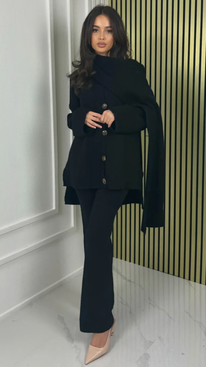 Knitwear 5 button Set Integrated Shawl - Image 5