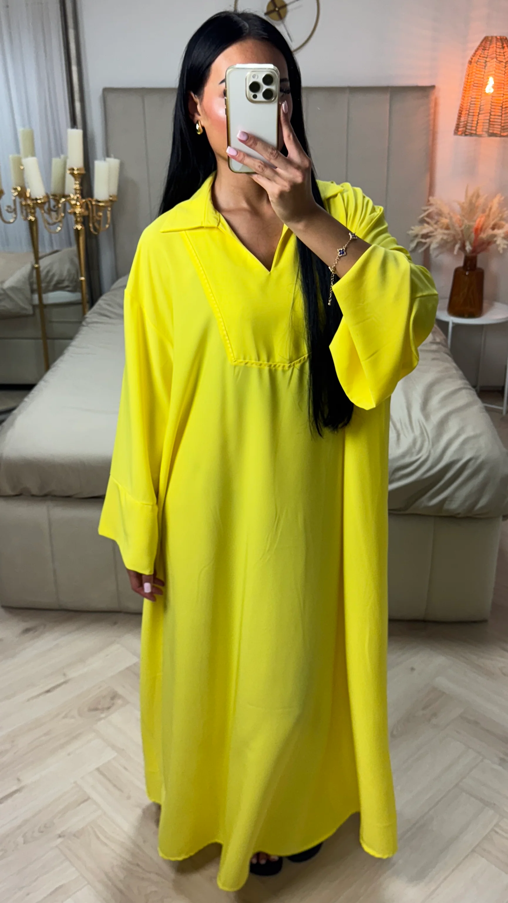 Lange Abaya met V-hals en Splitmouwen - Image 10
