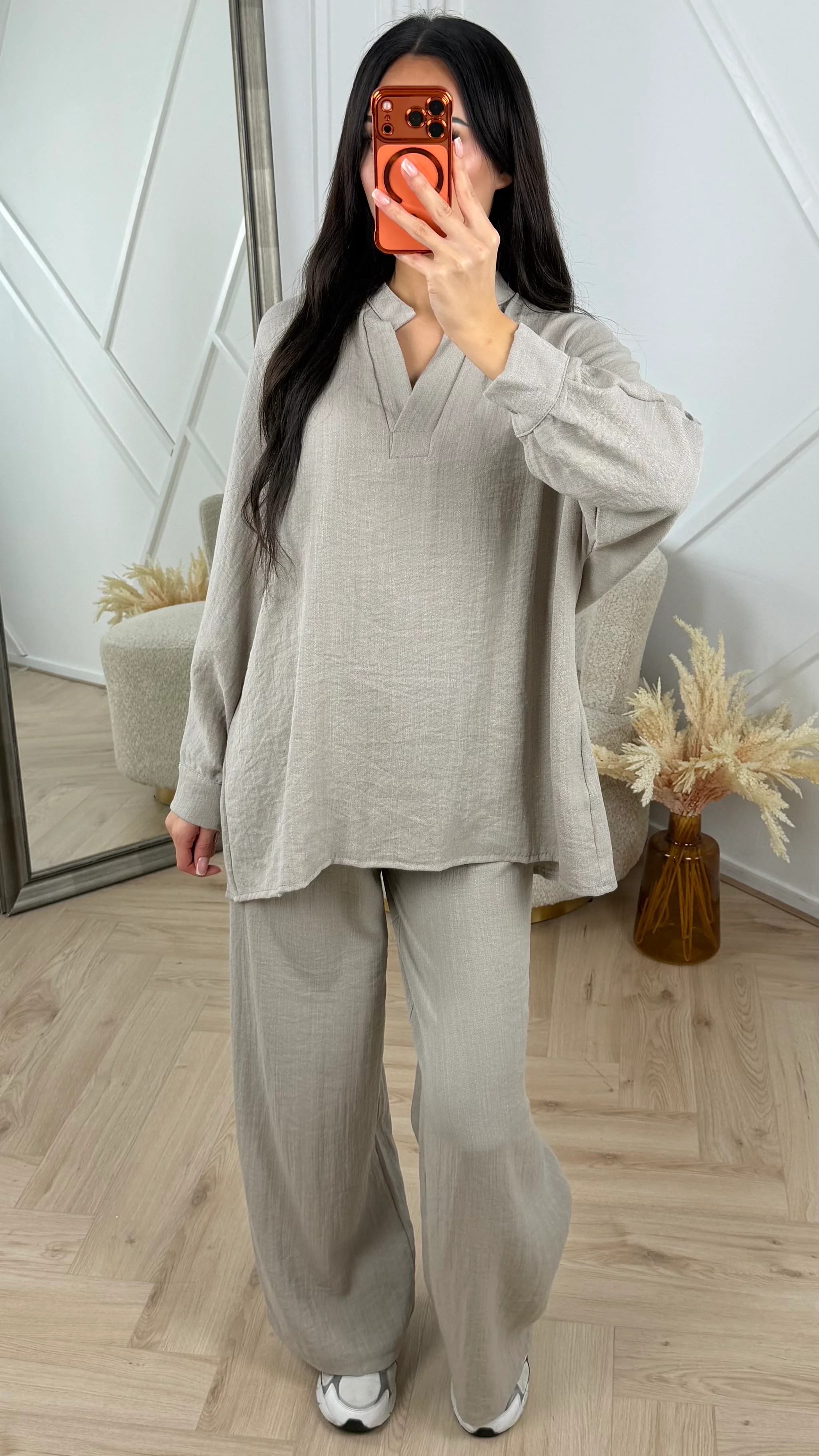 Linenstyle 2-Piece Set met V-hals Kraag en Wide Leg Broek - Image 3