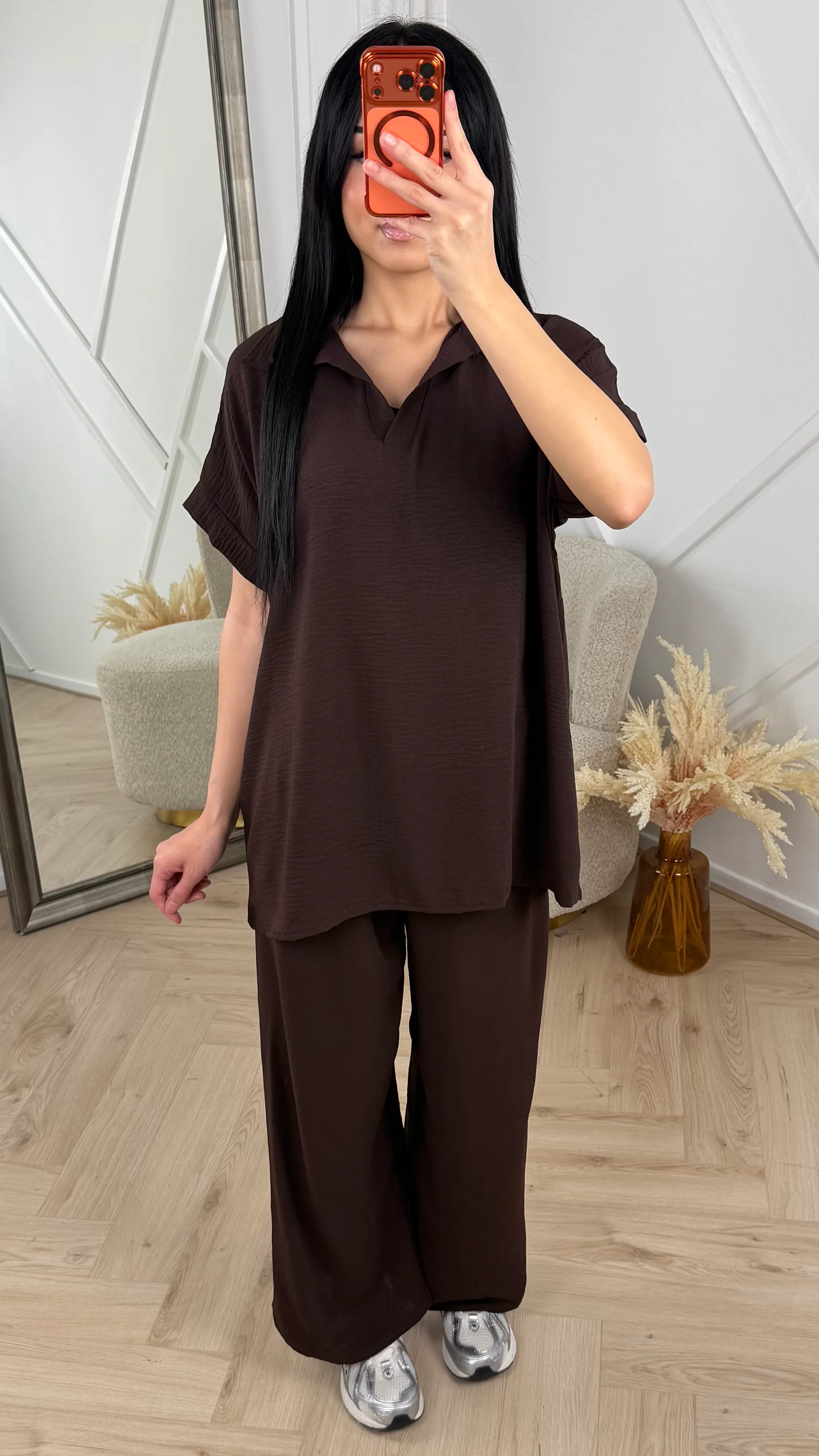 Luchtige Tweedelige Set met Kraag en Wijde Broek - Image 4