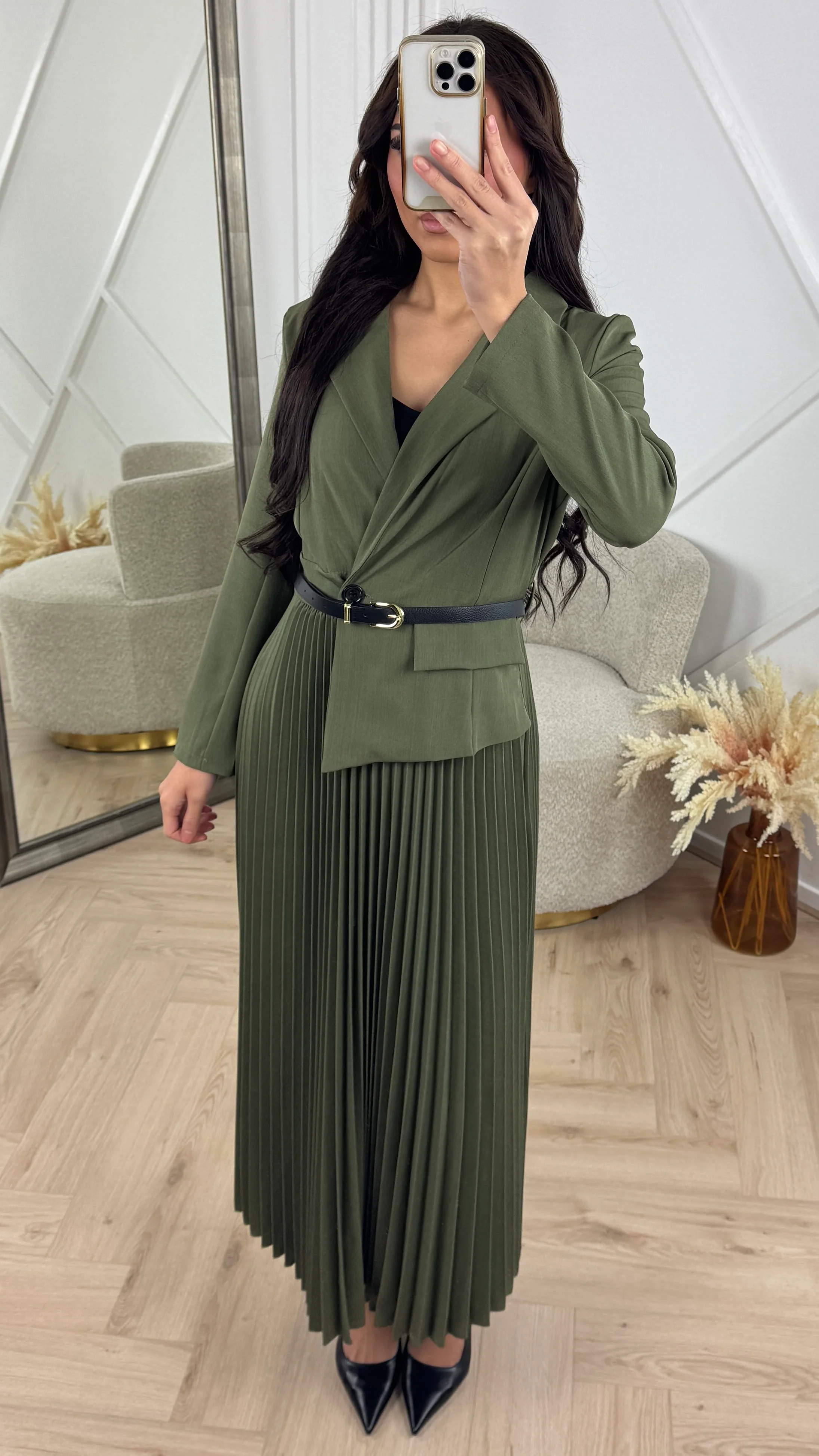 Luxe Blazer Plissé Maxi Jurk met Ceintuur - Image 6