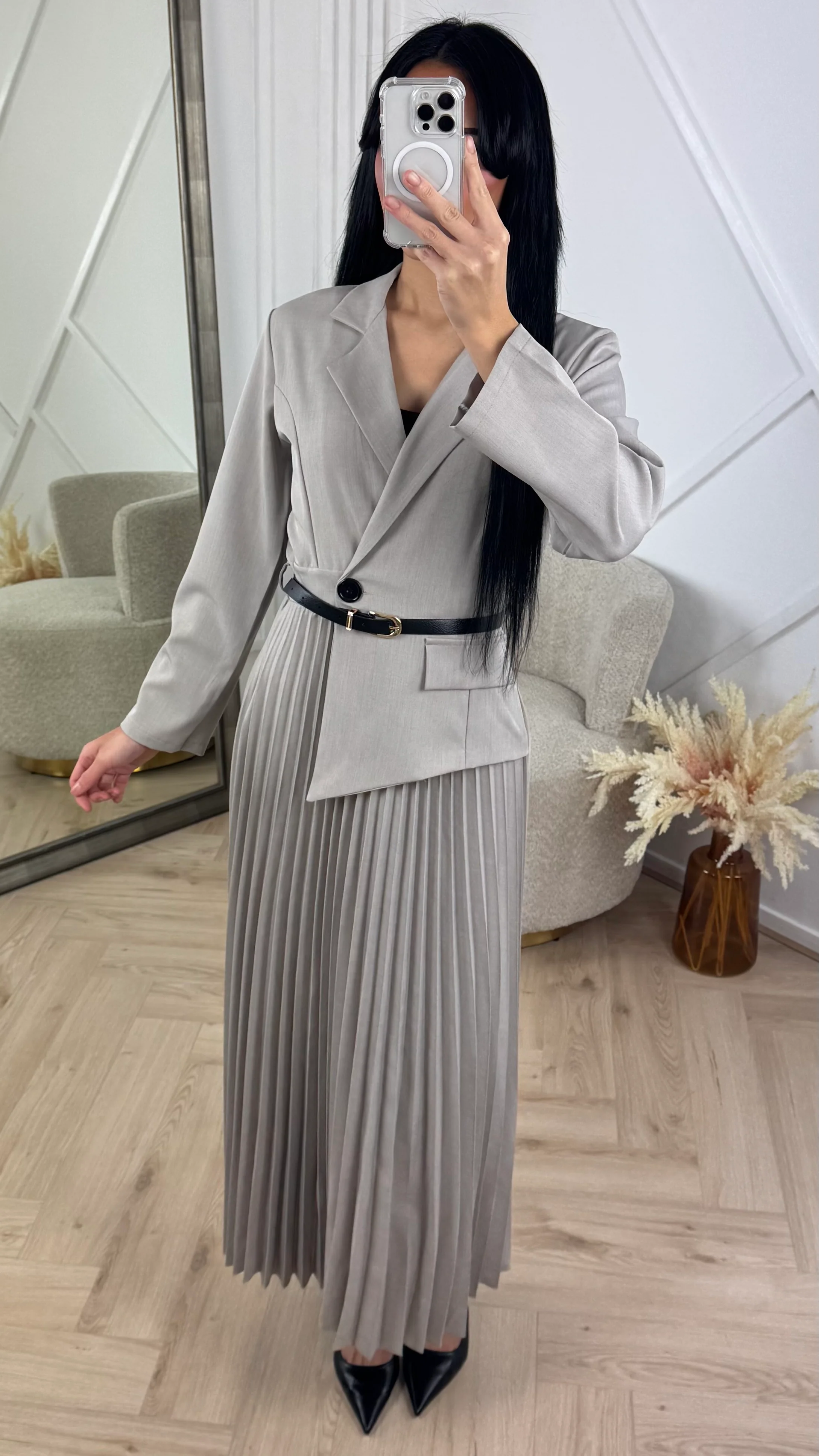 Luxe Blazer Plissé Maxi Jurk met Ceintuur - Image 9