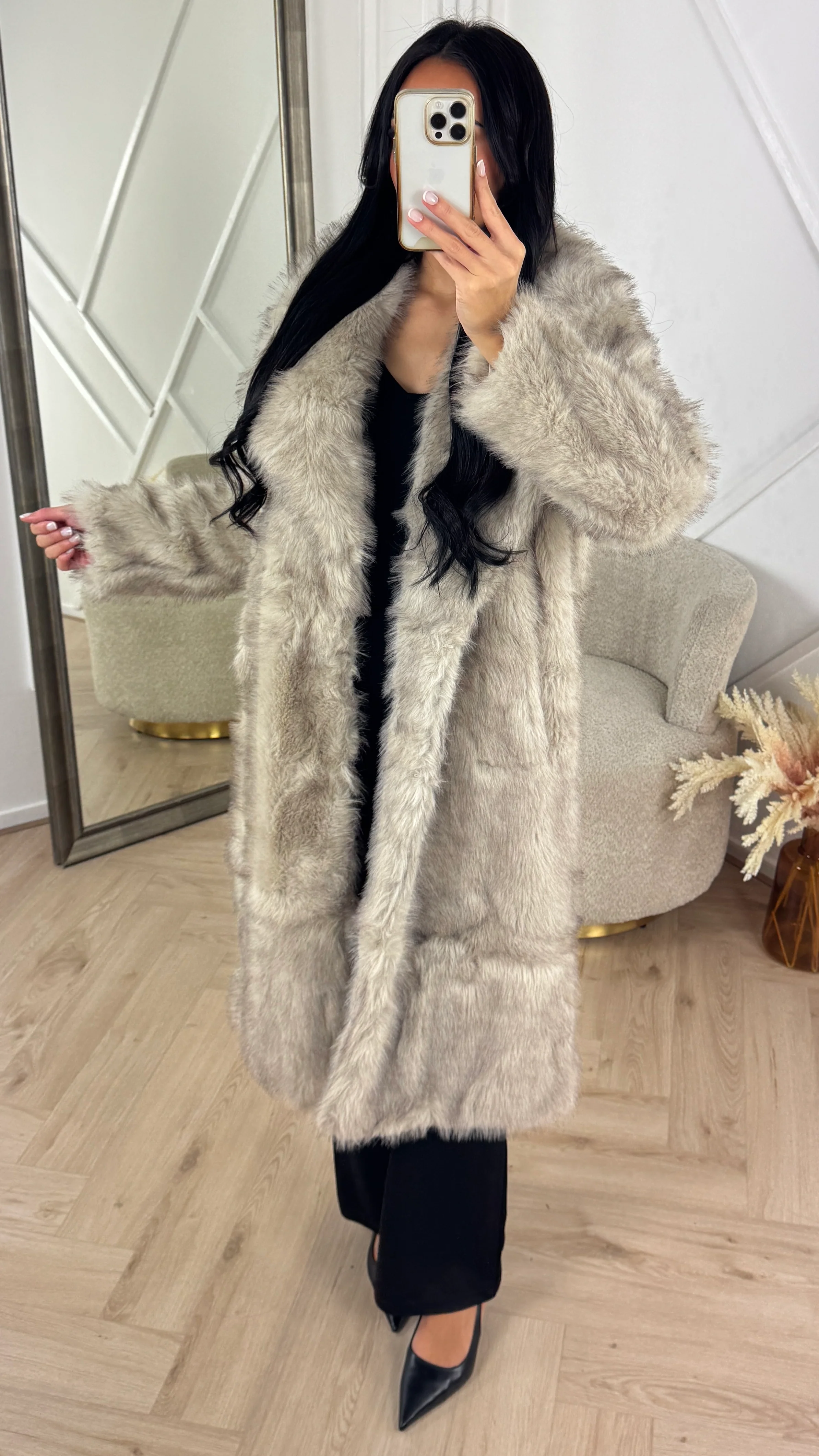 Luxe Faux Fur Jas met Volumineuze Kraag - Image 6