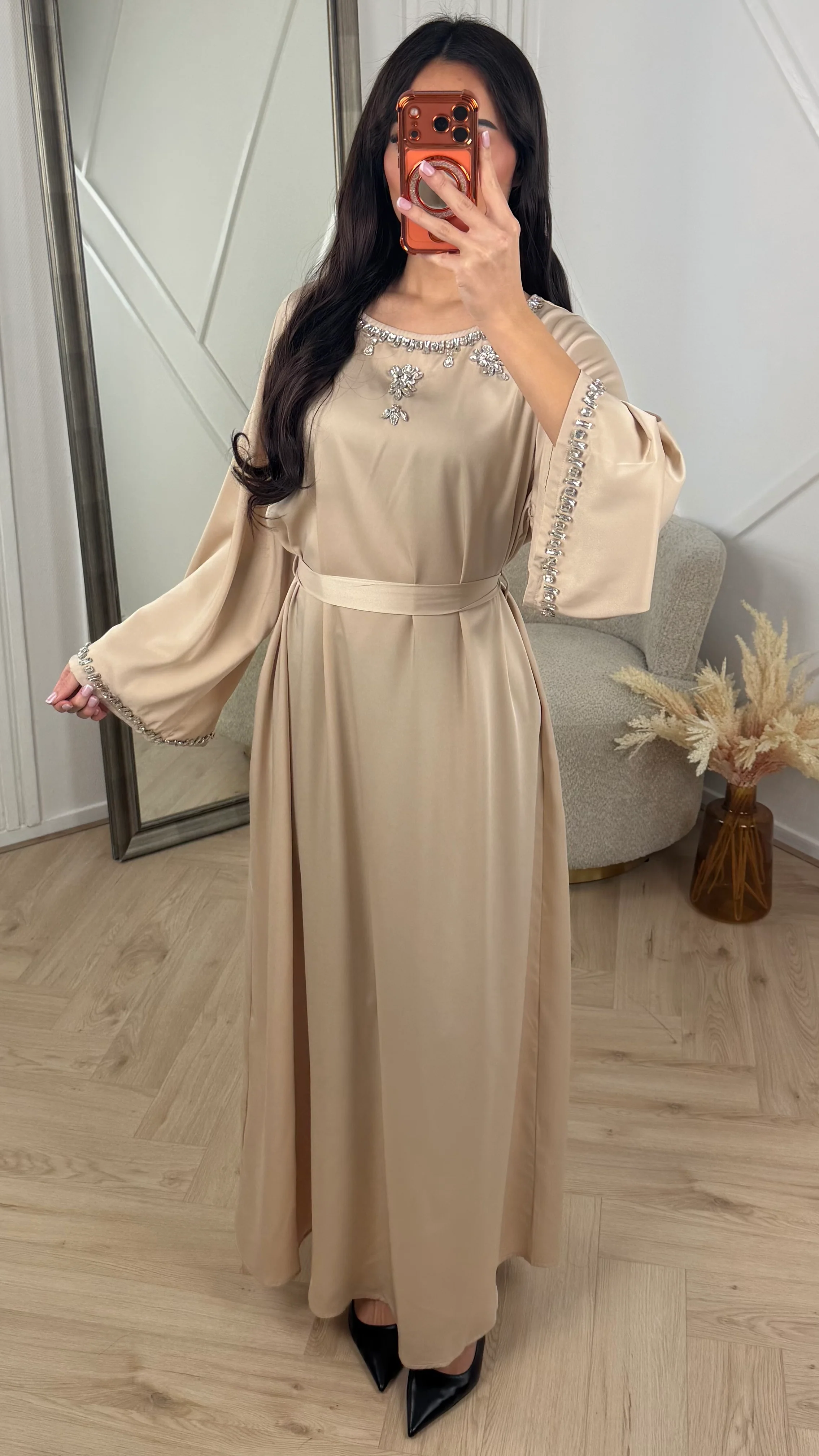 Luxe Maxi Jurk met Kristalborduursel en Wijde Mouwen - Image 7