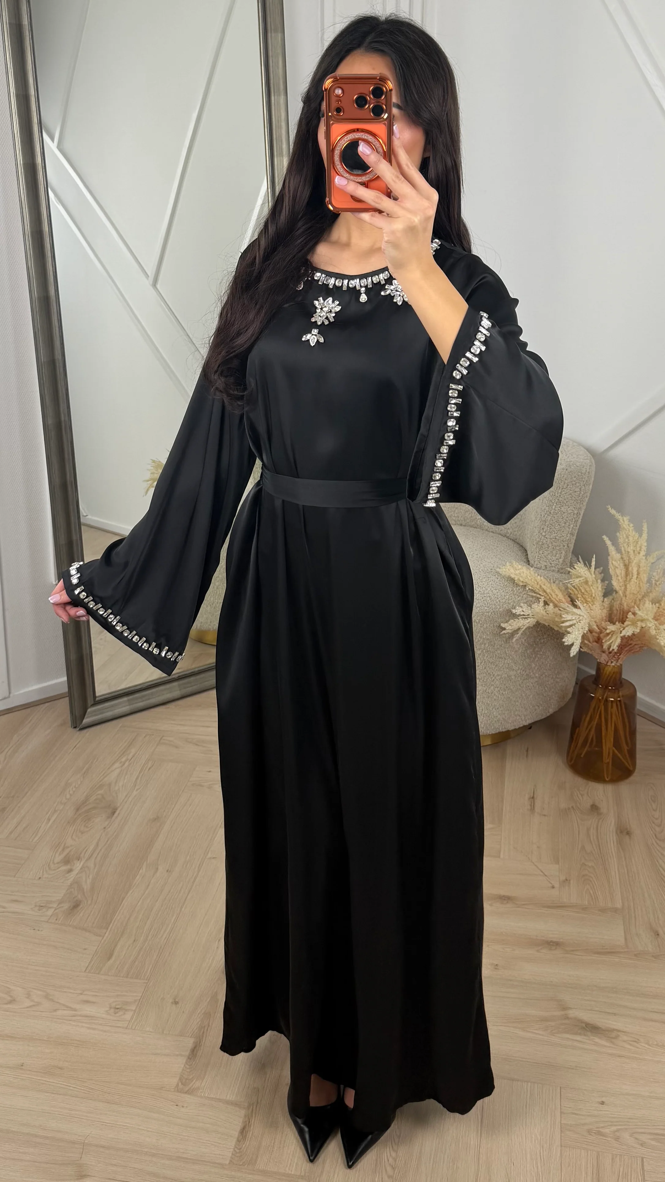 Luxe Maxi Jurk met Kristalborduursel en Wijde Mouwen - Image 9