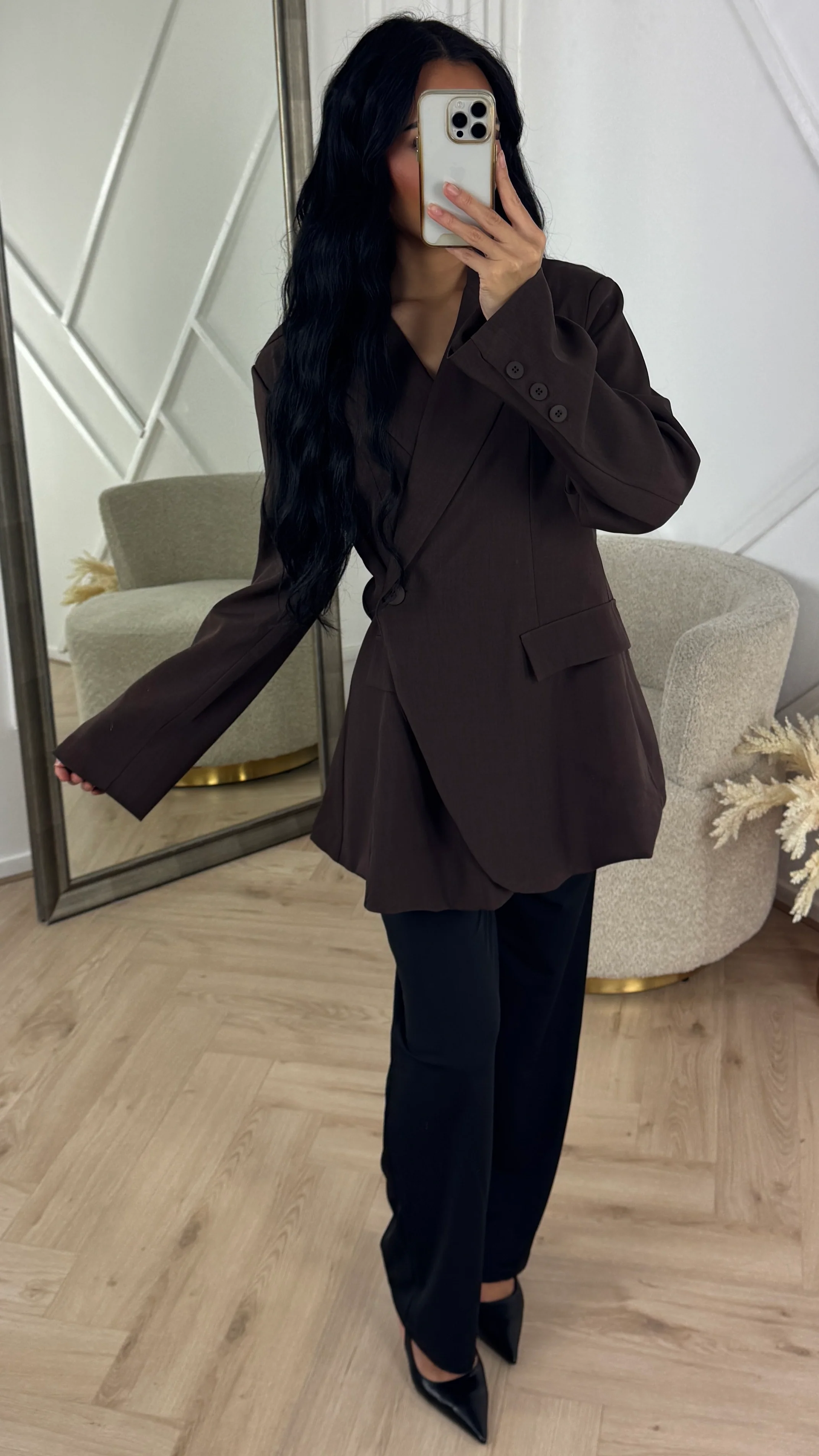 Luxe Oversized Blazer met Achterknoopdetail - Image 4
