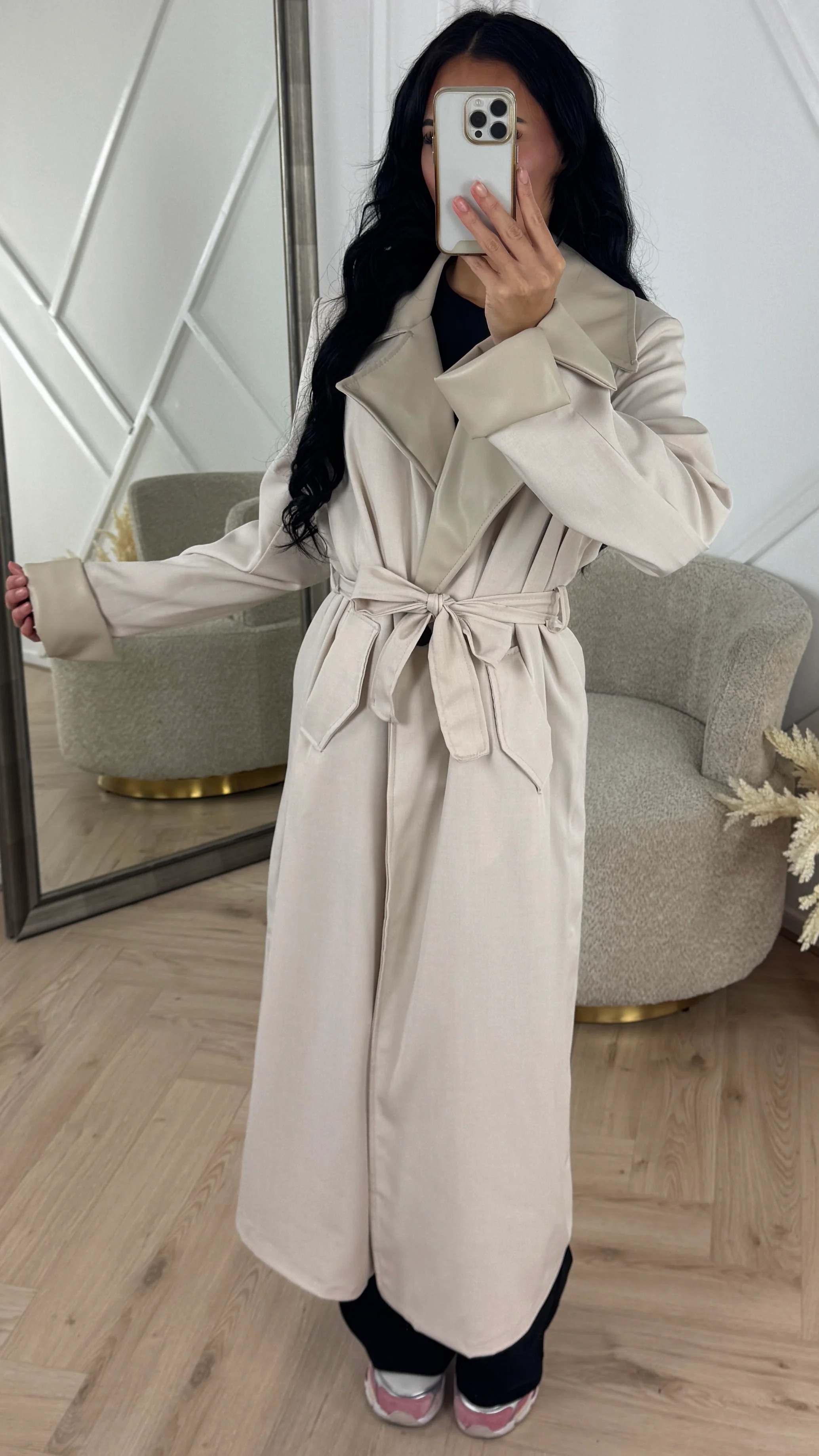 Luxe Trenchcoat met Leren Revers & Ceintuur - Image 3