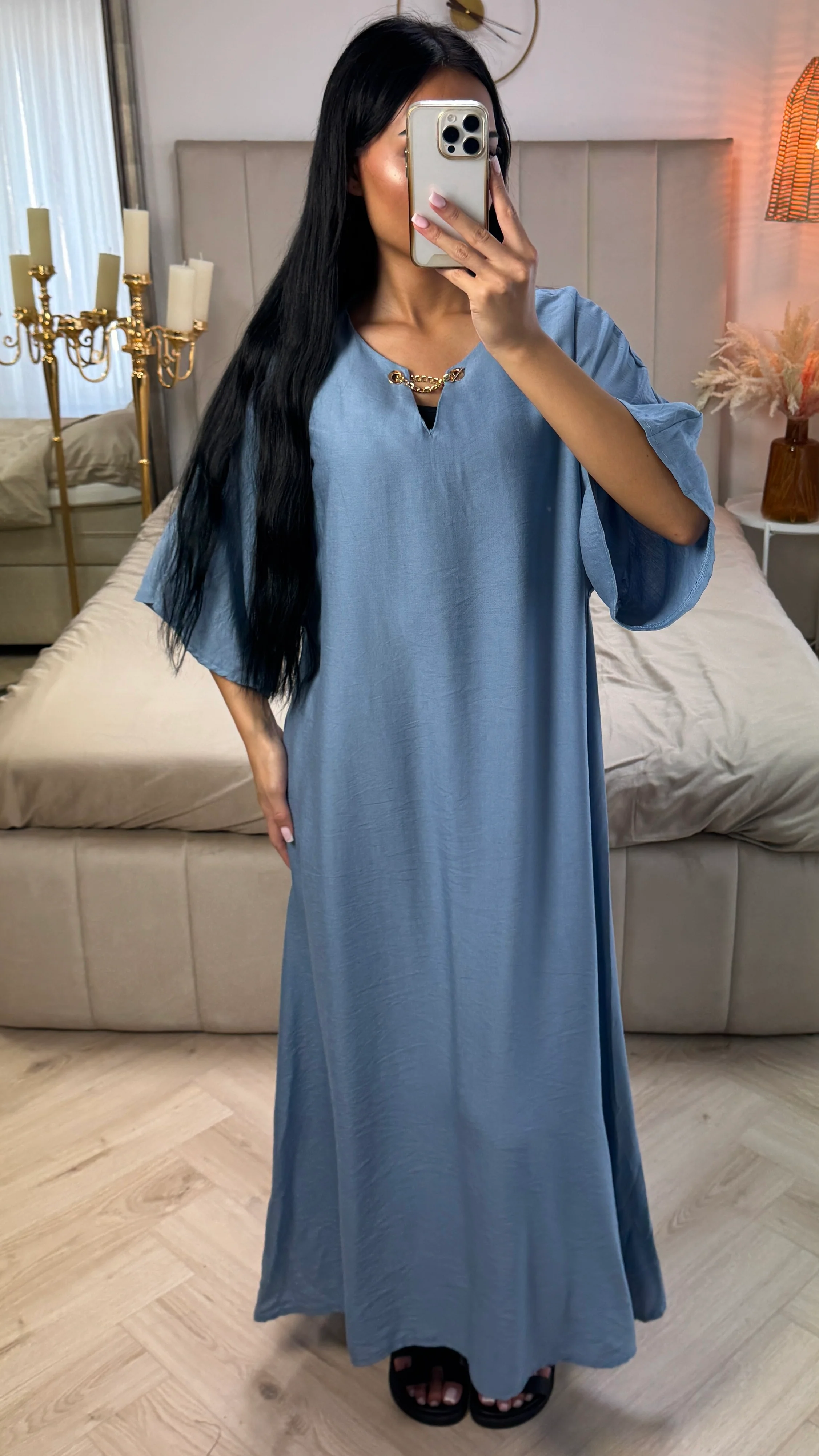 Maxi Jurk met Gouden Kettingdetail – Viscoseblend
