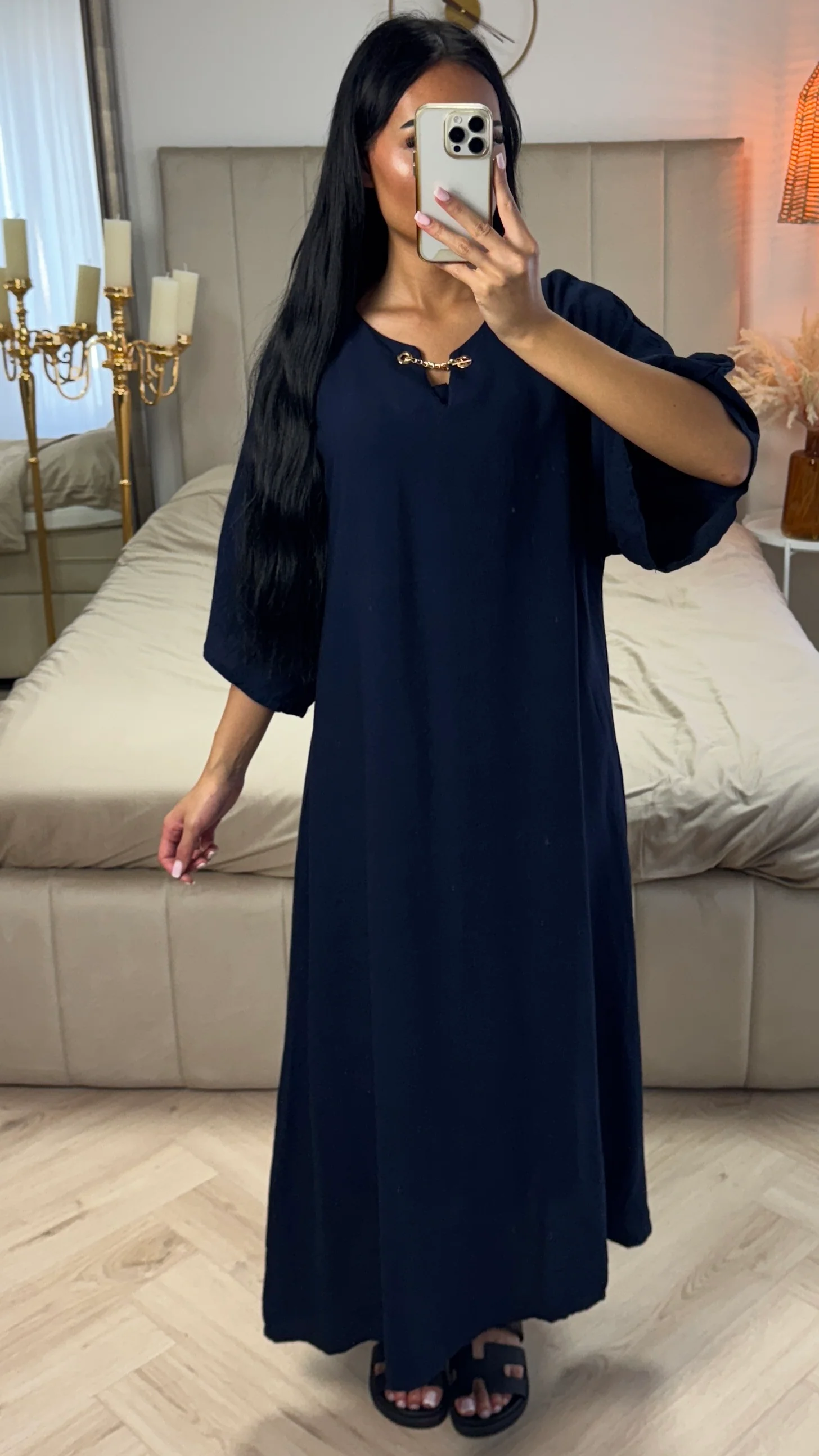 Maxi Jurk met Gouden Kettingdetail – Viscoseblend - Image 3