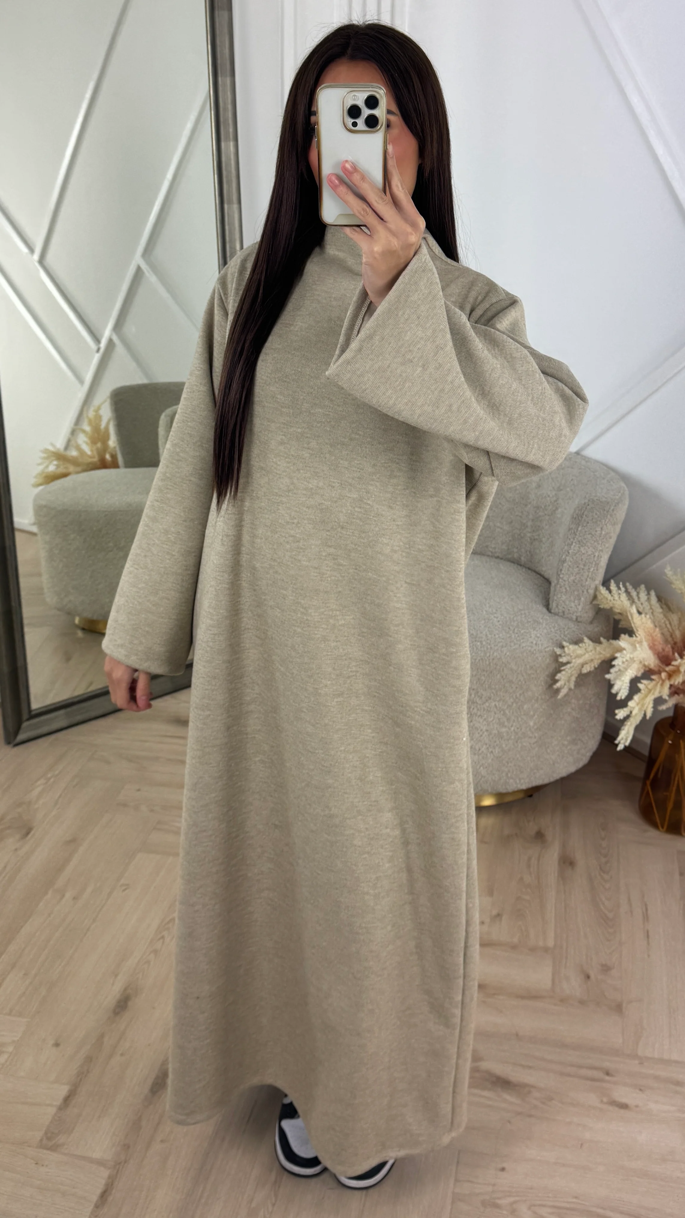 Minimal Fleece Maxi Jurk met Wijde Mouwen - Image 3