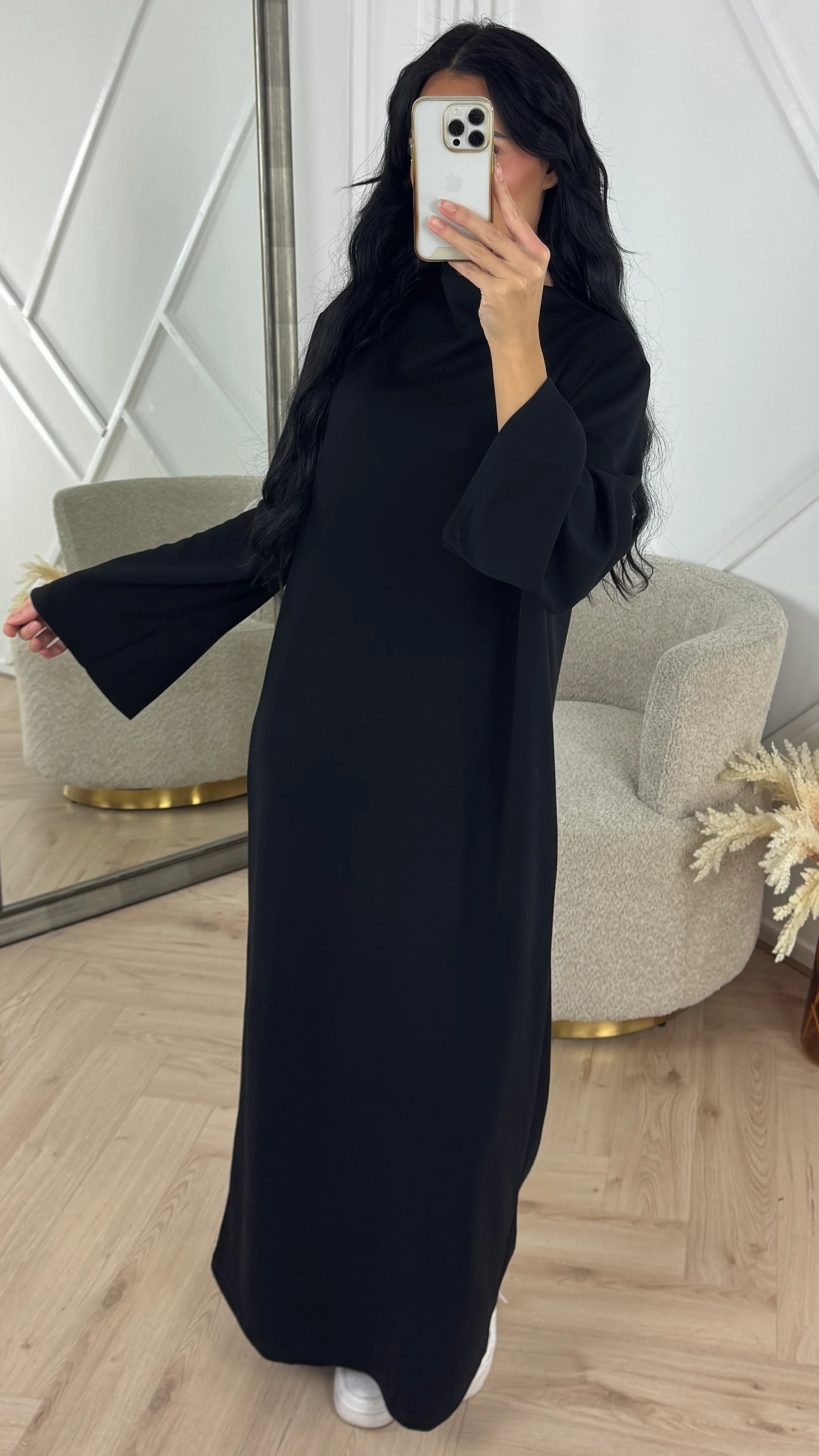 Minimal Maxi Jurk met Wijde Mouwen - Image 2