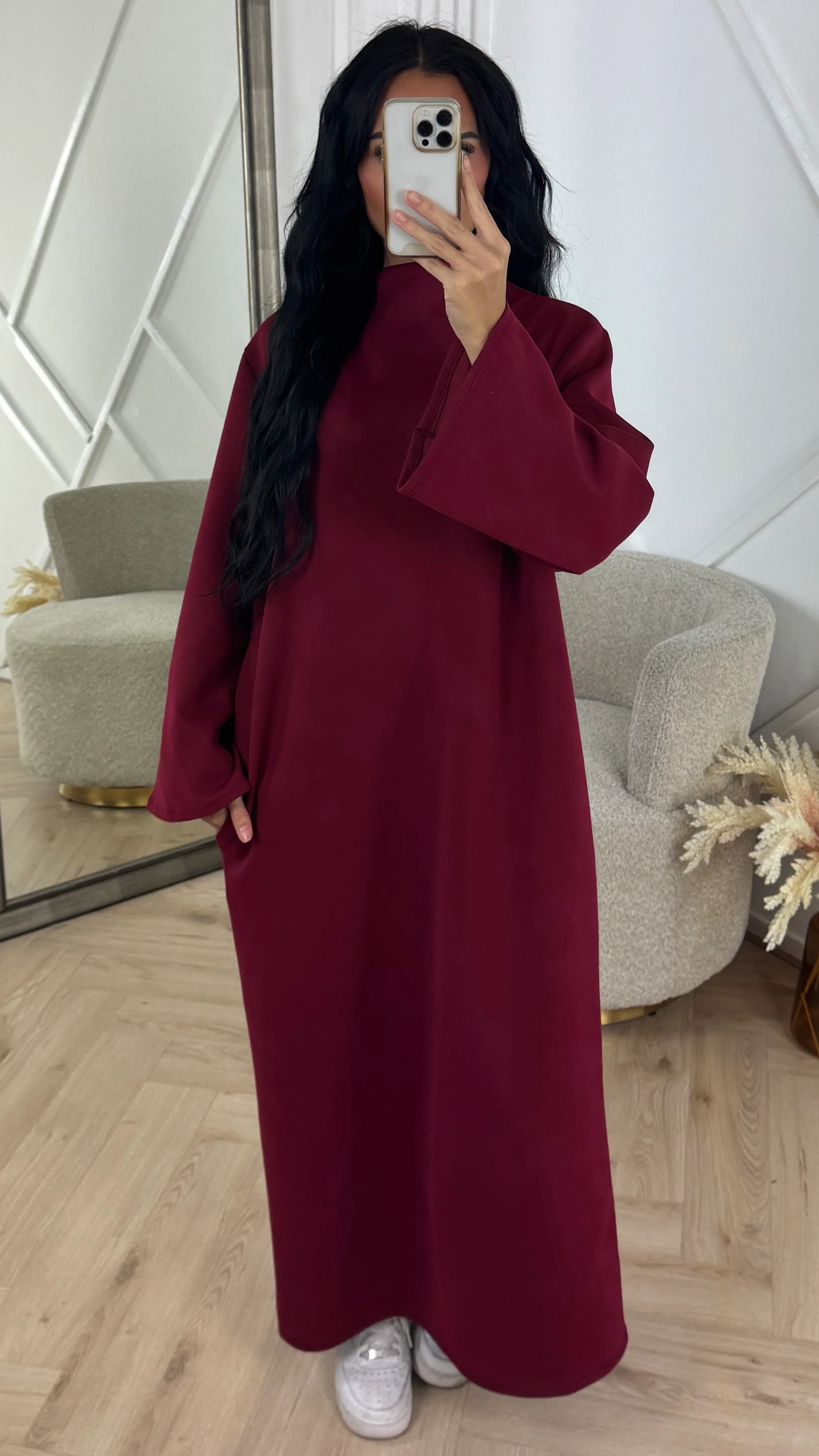 Minimal Maxi Jurk met Wijde Mouwen - Image 3