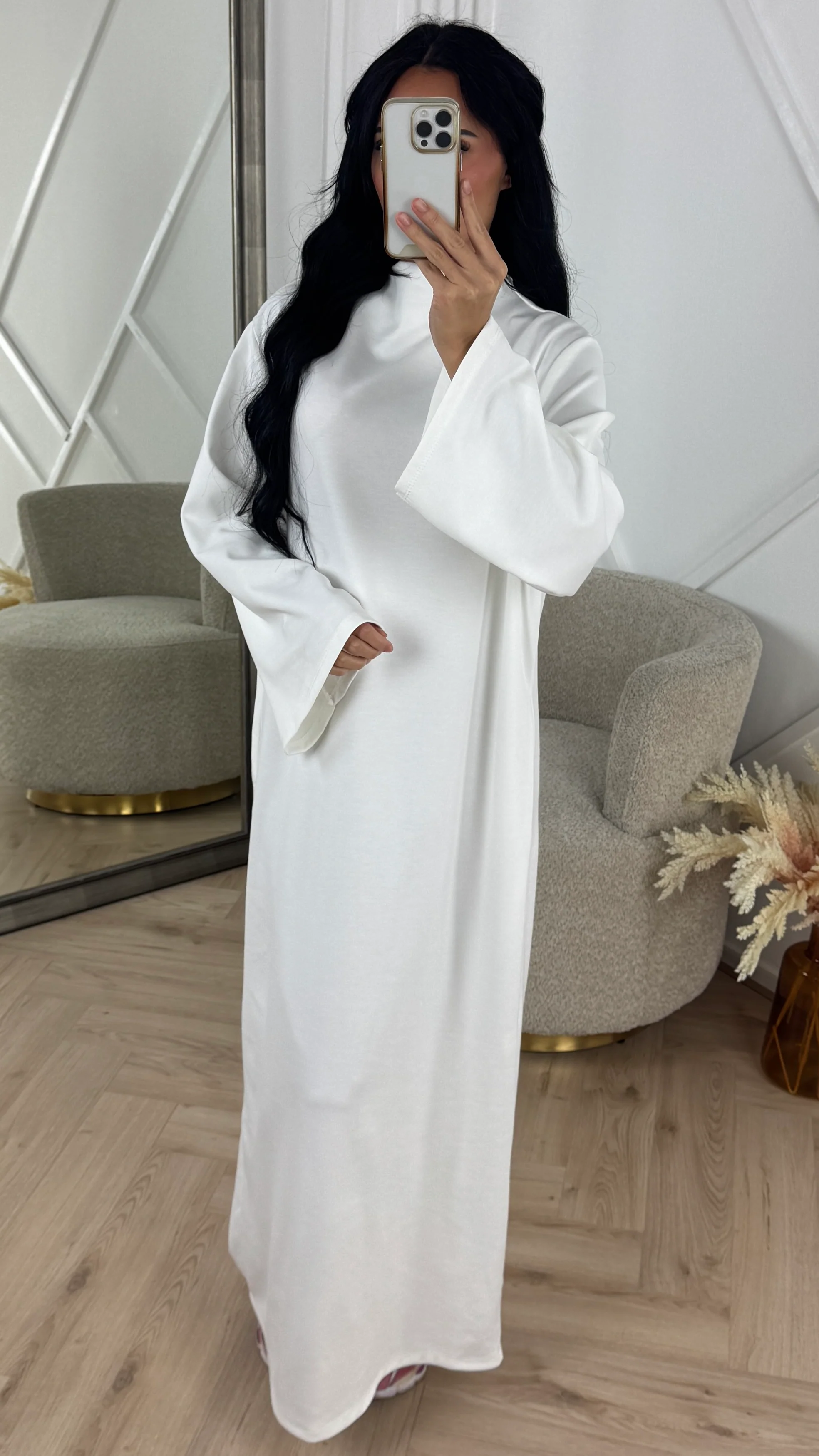 Minimal Maxi Jurk met Wijde Mouwen - Image 8
