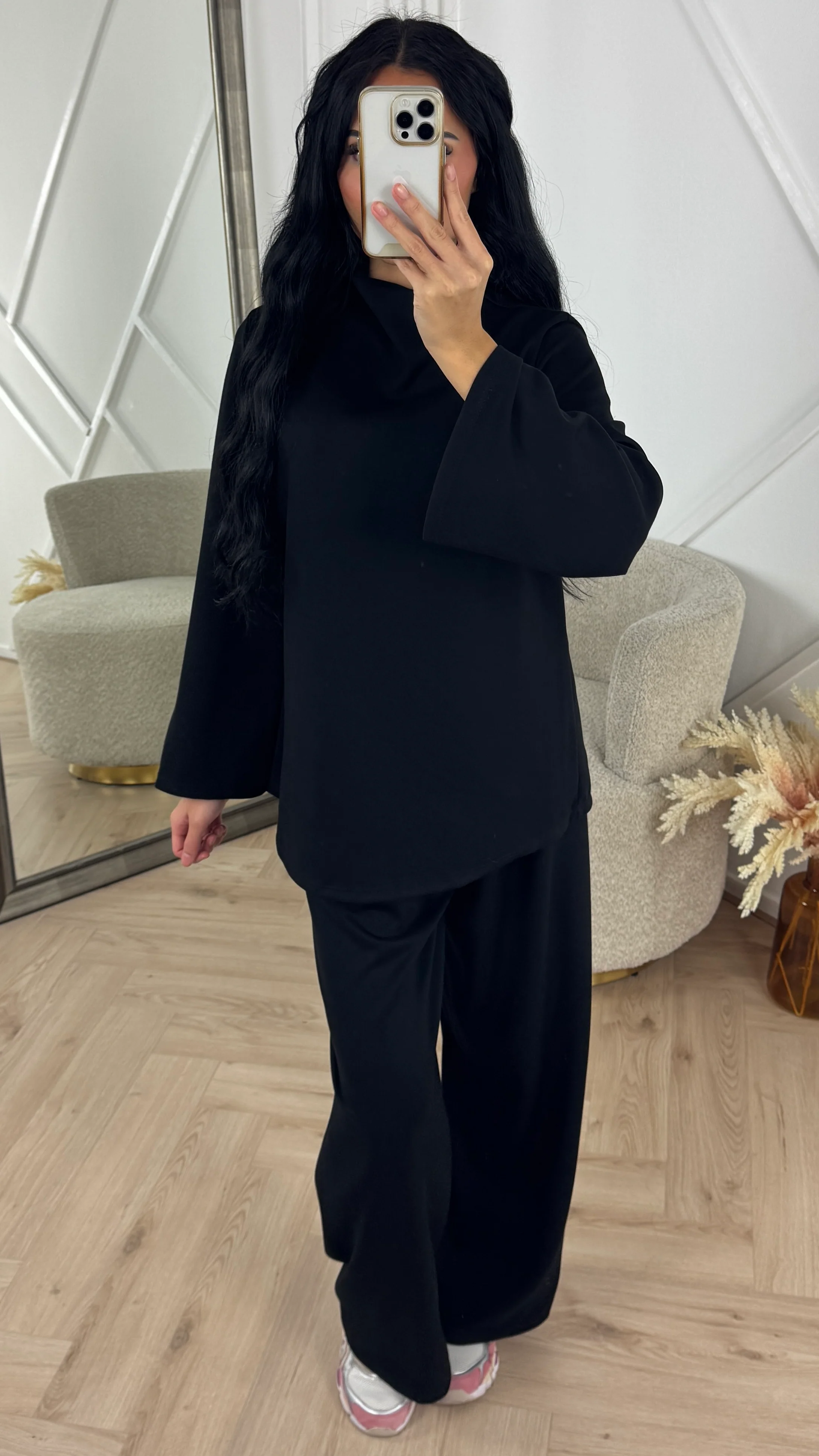 Minimal Two-Piece Set met Wijde Mouwen
