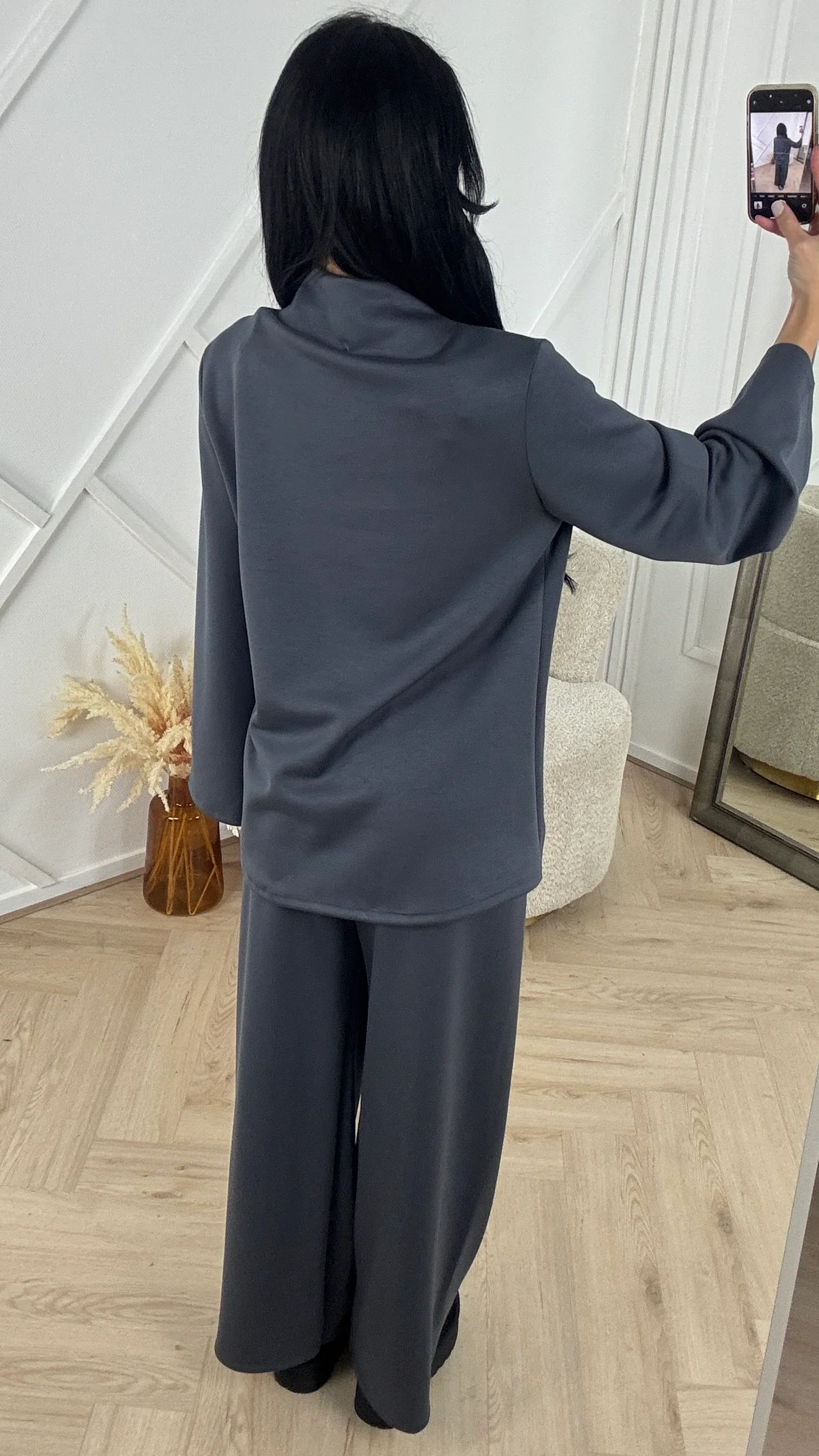 Minimal Two-Piece Set met Wijde Mouwen - Image 9