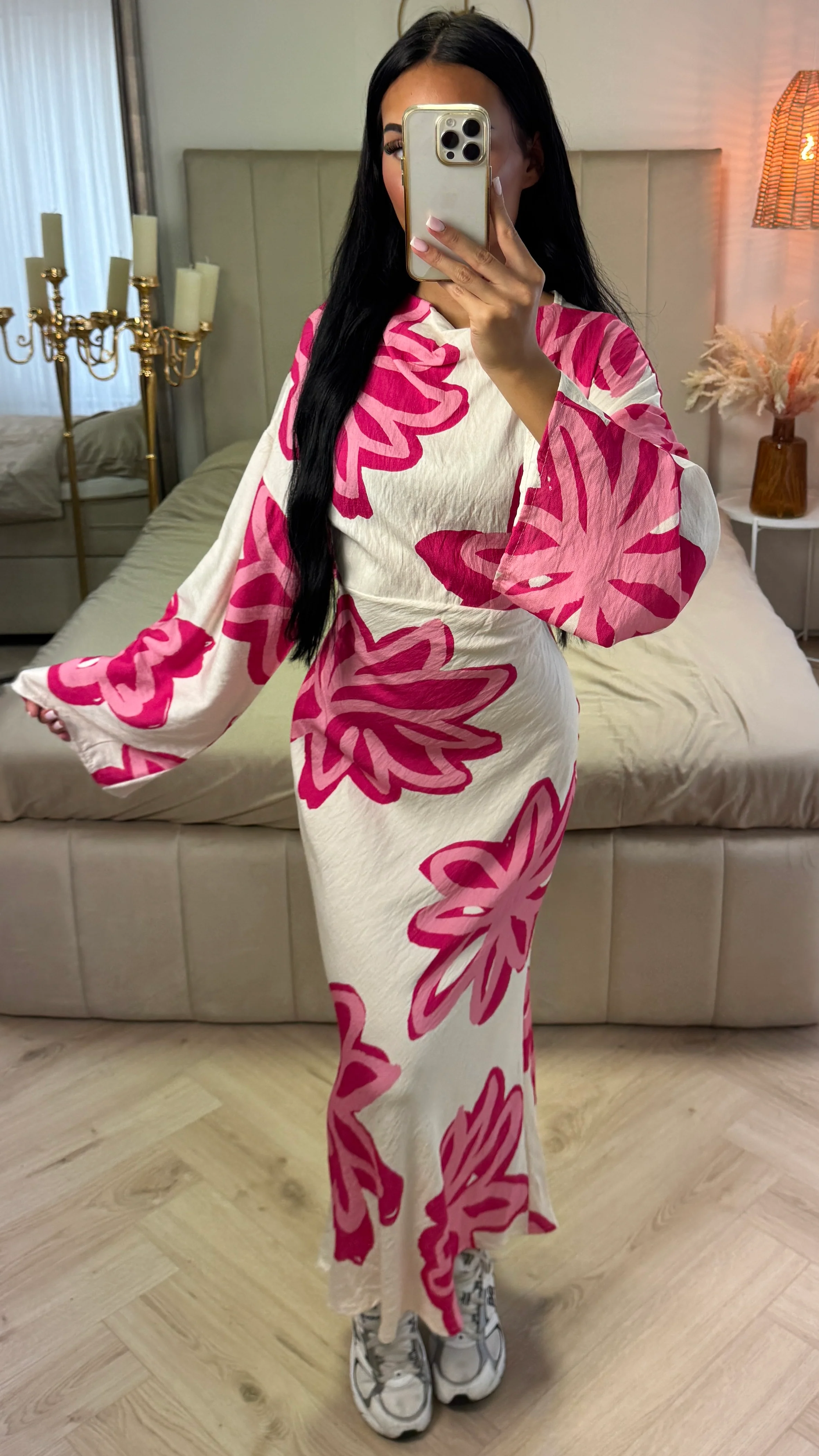 Maxi Jurk met Grote Bloemenprint en Strikceintuur – Viscoseblend - Image 2
