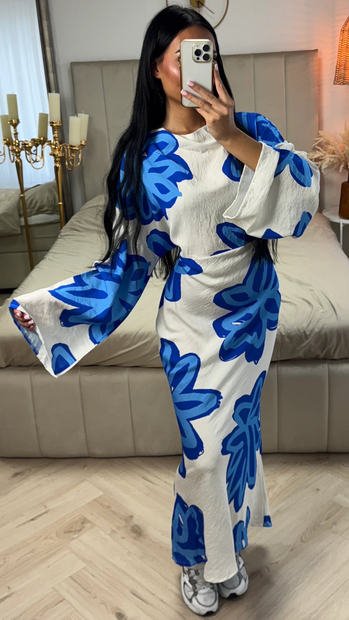 Maxi Jurk met Grote Bloemenprint en Strikceintuur – Viscoseblend - Image 3