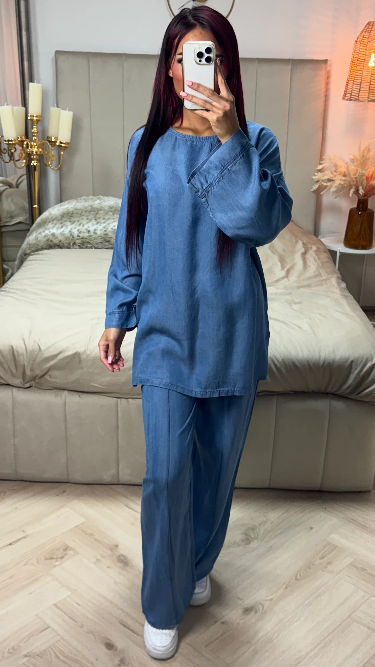 Oversized Round Neck Soft Set Mid Line Detail - Image 3