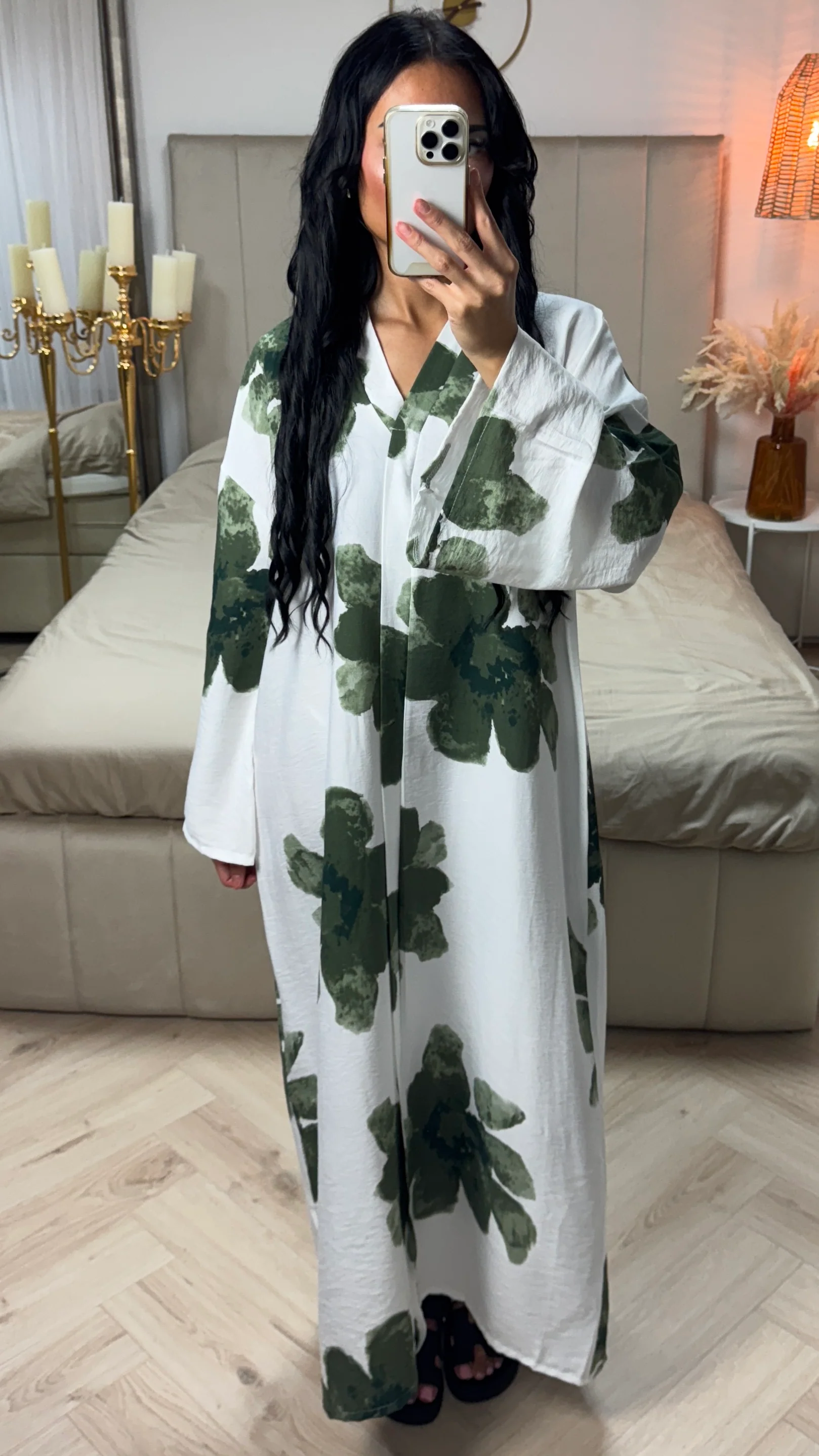 Oversized Viscose Abaya met V-Hals en Bloemenprint - Image 5