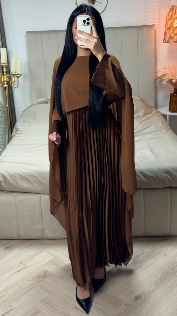 Pleated Satin Dress Integrated Shawl - Image 13