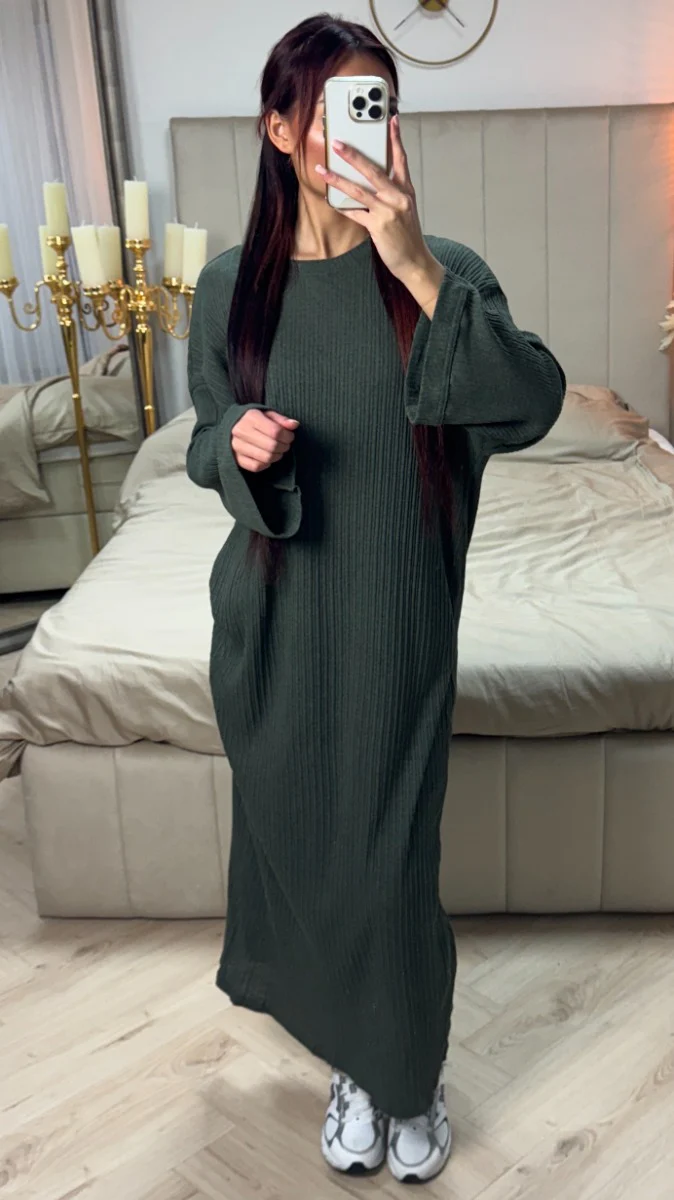 Round Neck Maxi Dress Thin Ribbed Material - Image 13