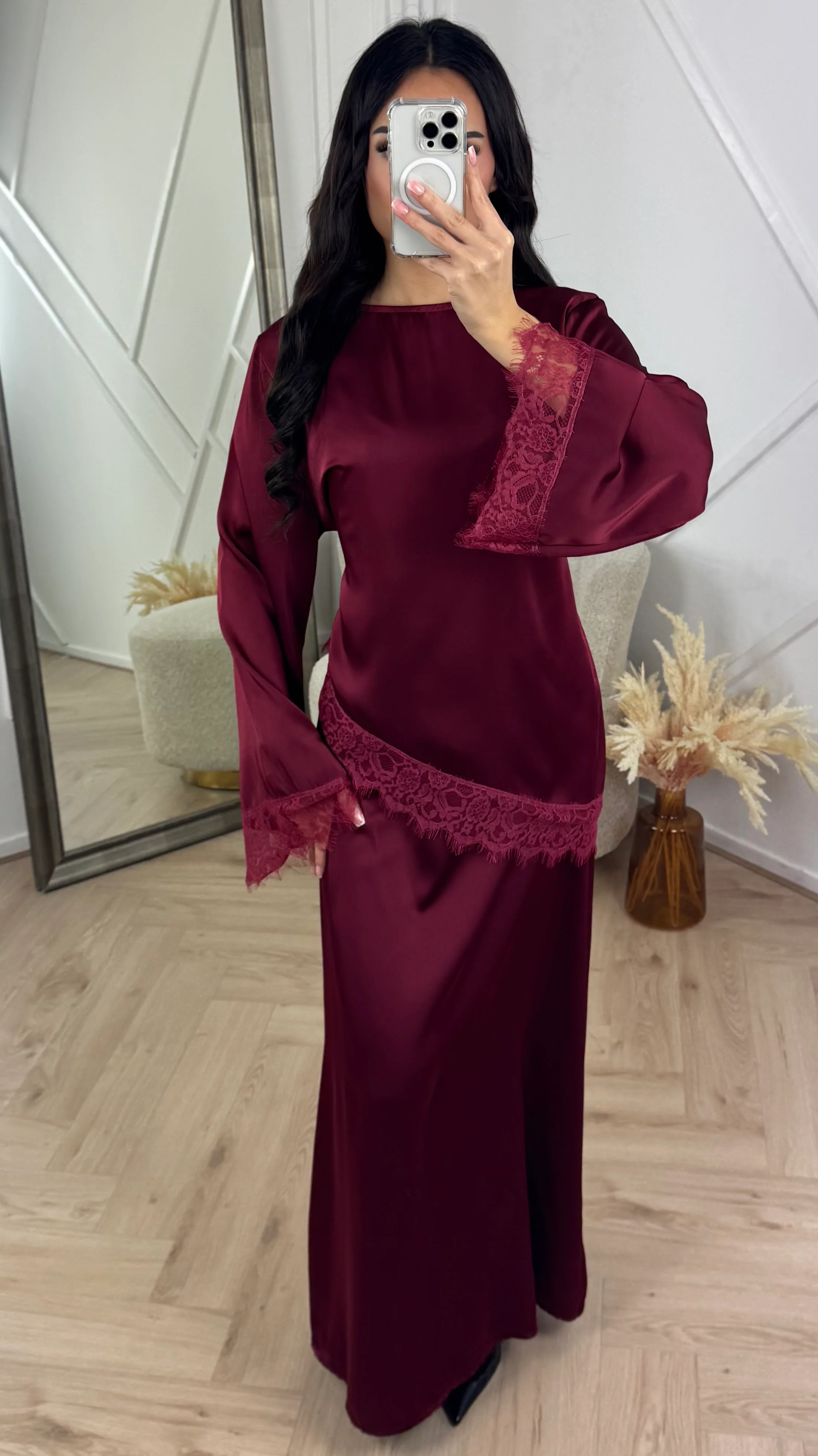 Satijnen 2-Piece Set met Kantdetails - Image 2