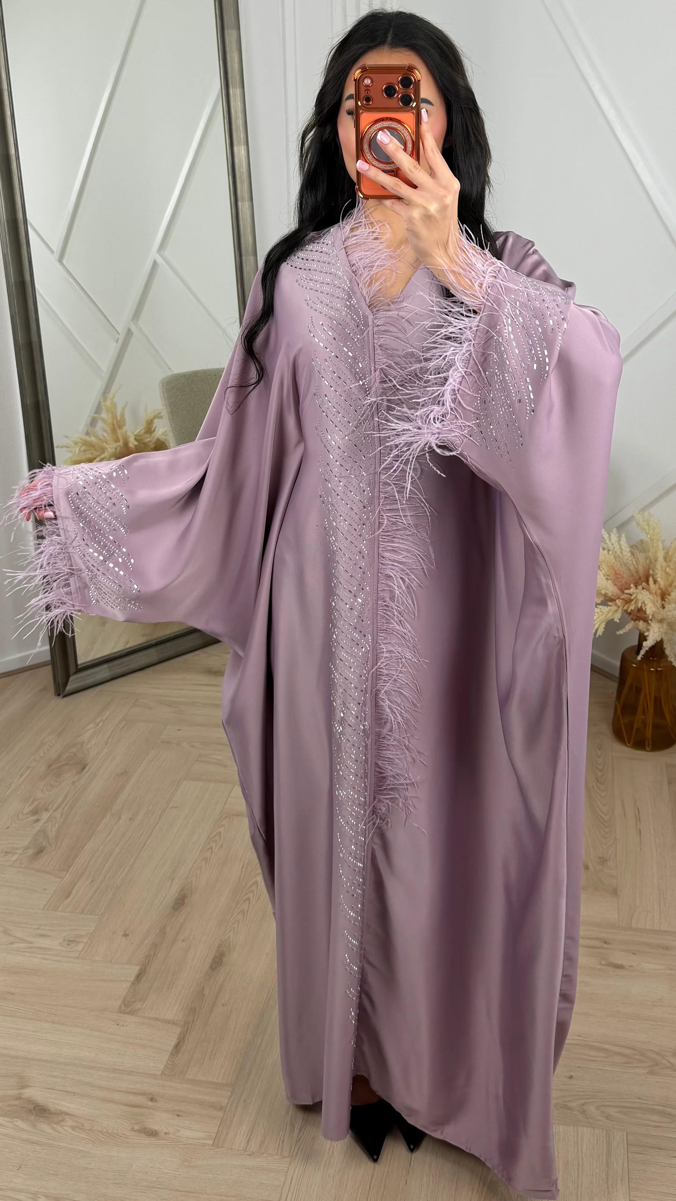Satijnen Abaya Maxi Jurk met Veren en Strass Details - Image 2